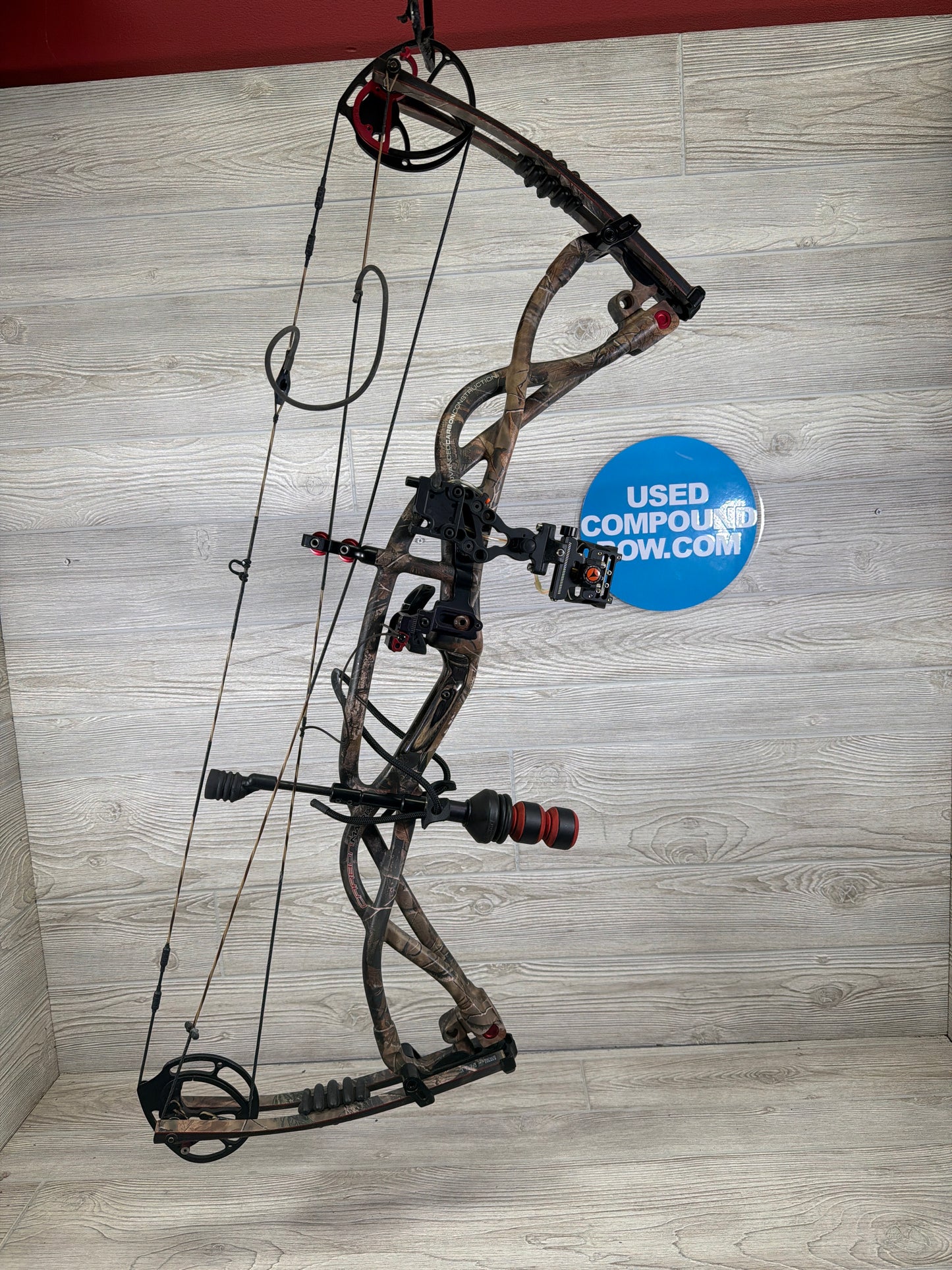 Used Hoyt Carbon Matrix 29" 70lb Right Hand Camo Bow Pkg