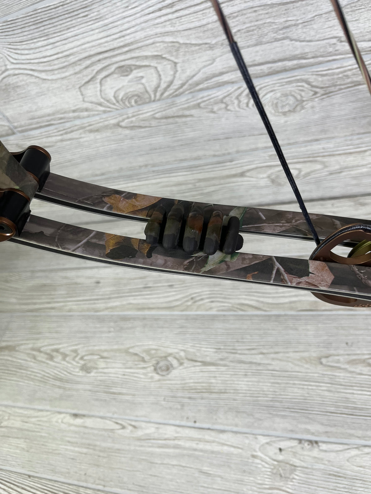 Used RH Hoyt ViperTec XT 1000 60-70# Realtree