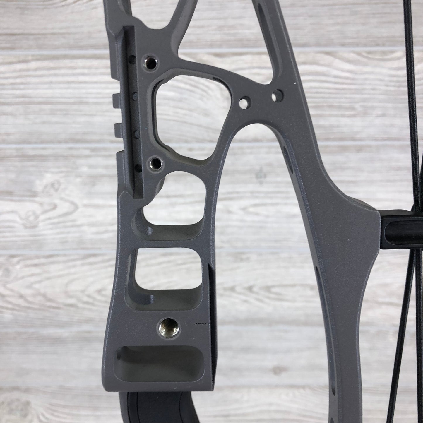 Used Hoyt Alpha AX-2 29 Tombstone LH 70# max