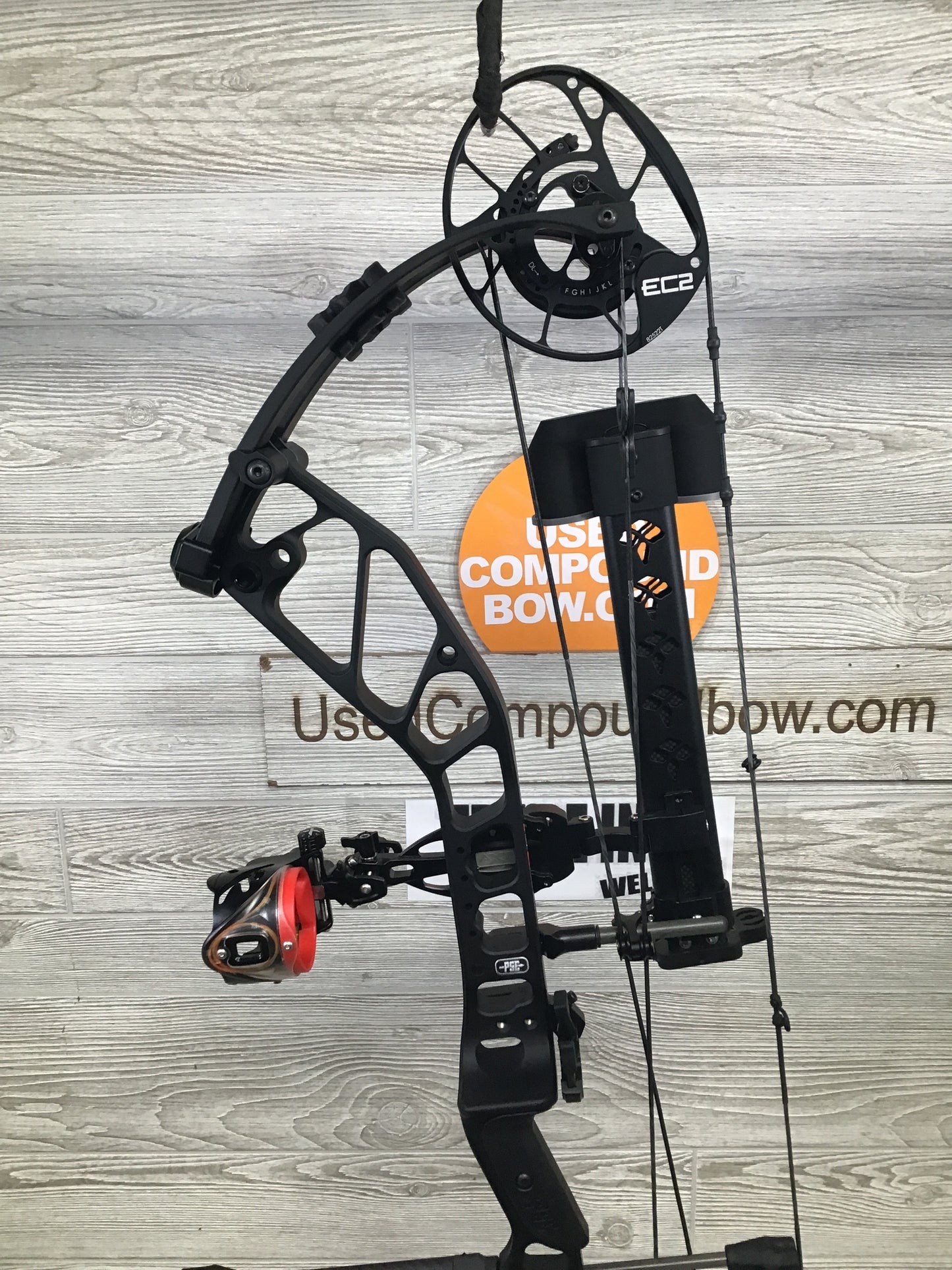 NEW IN BOX W/WARRANTY PSE OMEN - BLACK - 70 - RH - EC2 Package