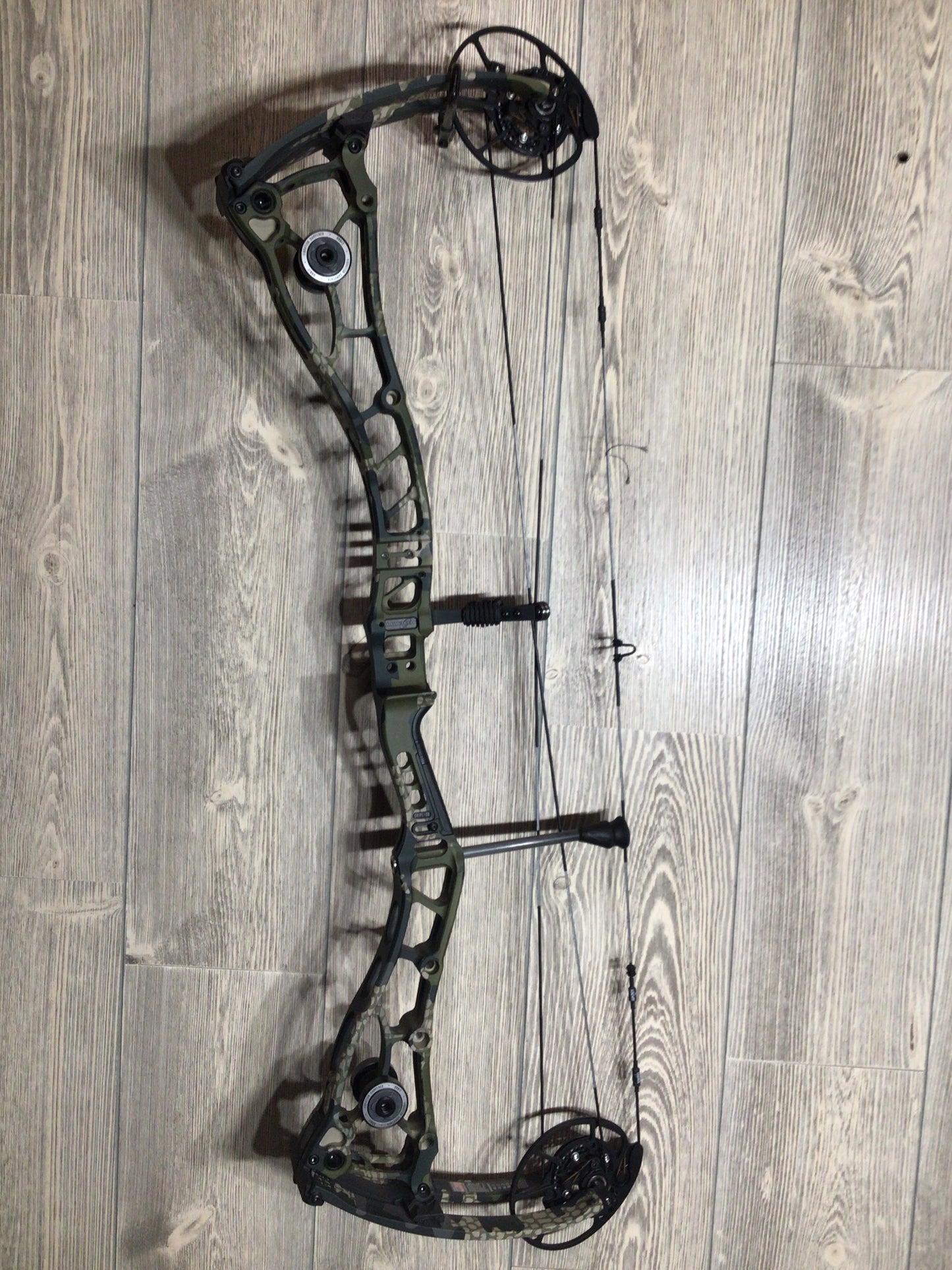 Bowtech Proven 34 Kuiu Verde SD Right Handed 25-30" 60-70lbs