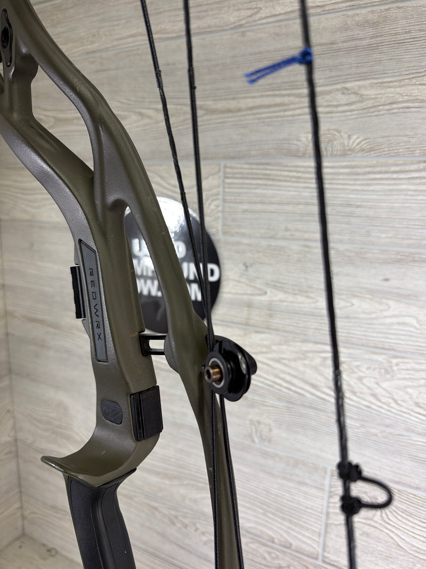 Used Hoyt RX-7 Right Hand 60-70# Wilderness 29"