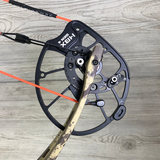 Used Hoyt RX-9 LH 60-75# First Lite Circa package