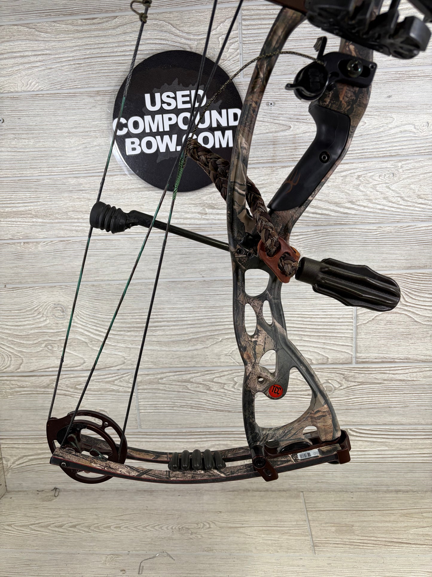 Used Hoyt Rampage XT RH PKG 28" 50-60lbs