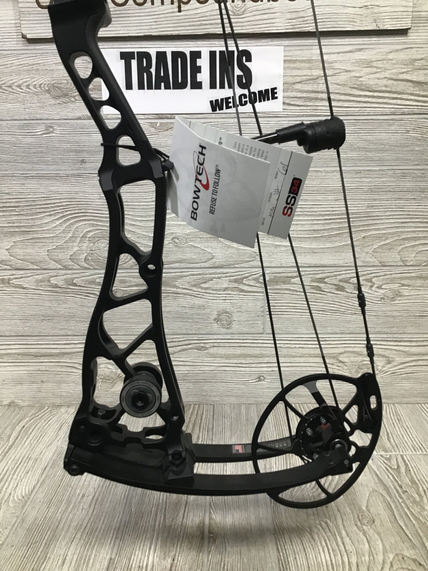 Bowtech SS34 Right Handed Black 50-60#