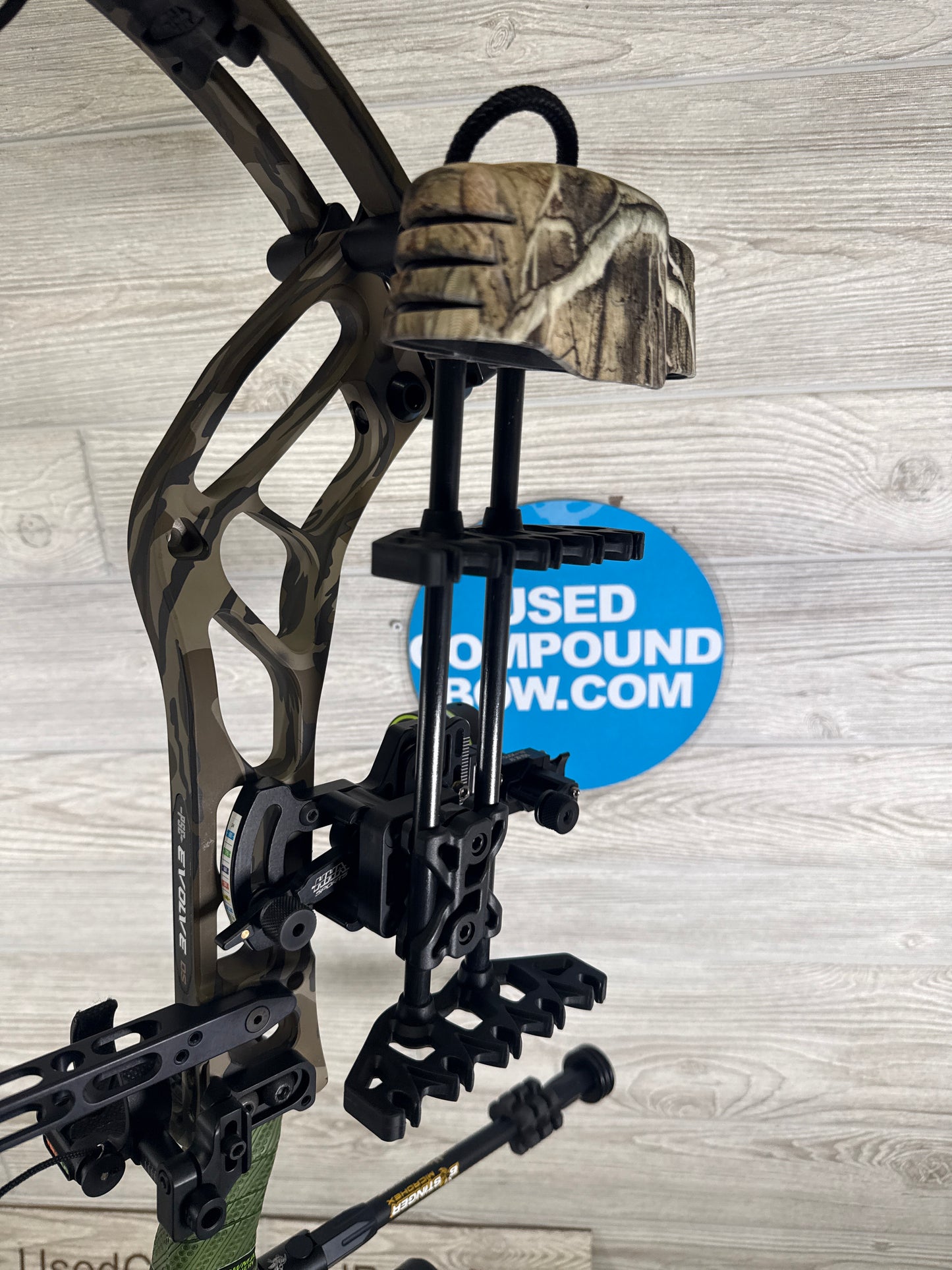 Used PSE Evolve DS 30 24.5-30 Mossy Oak Right Handed Package