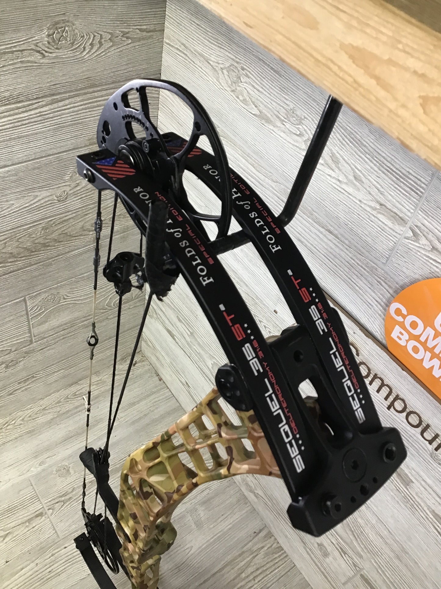 Used Darton Sequel 35 ST2 Limited Edition Folds of Honor RH 60lb