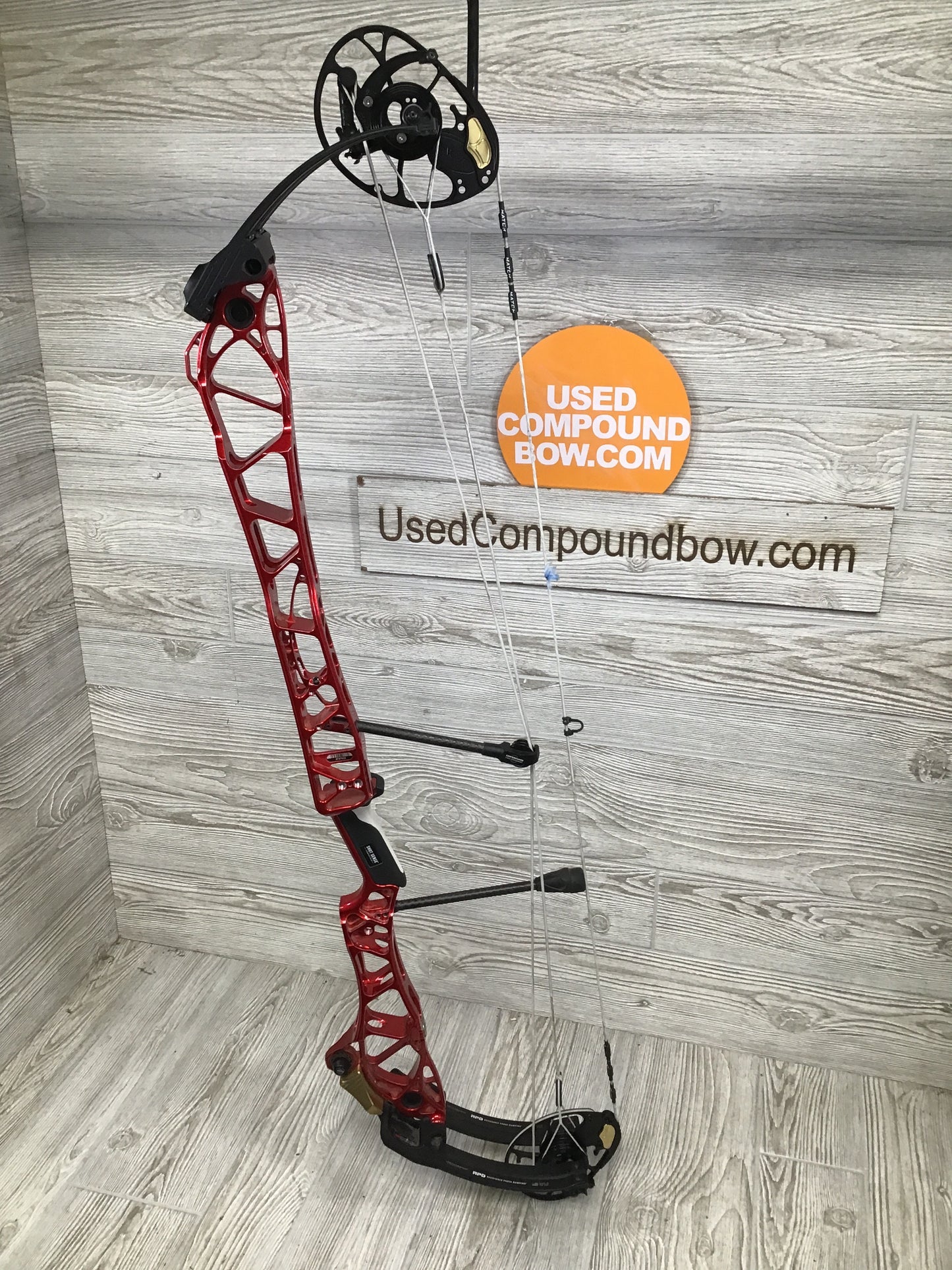 Mathews Title 40 G2 LH Red - Black Limbs