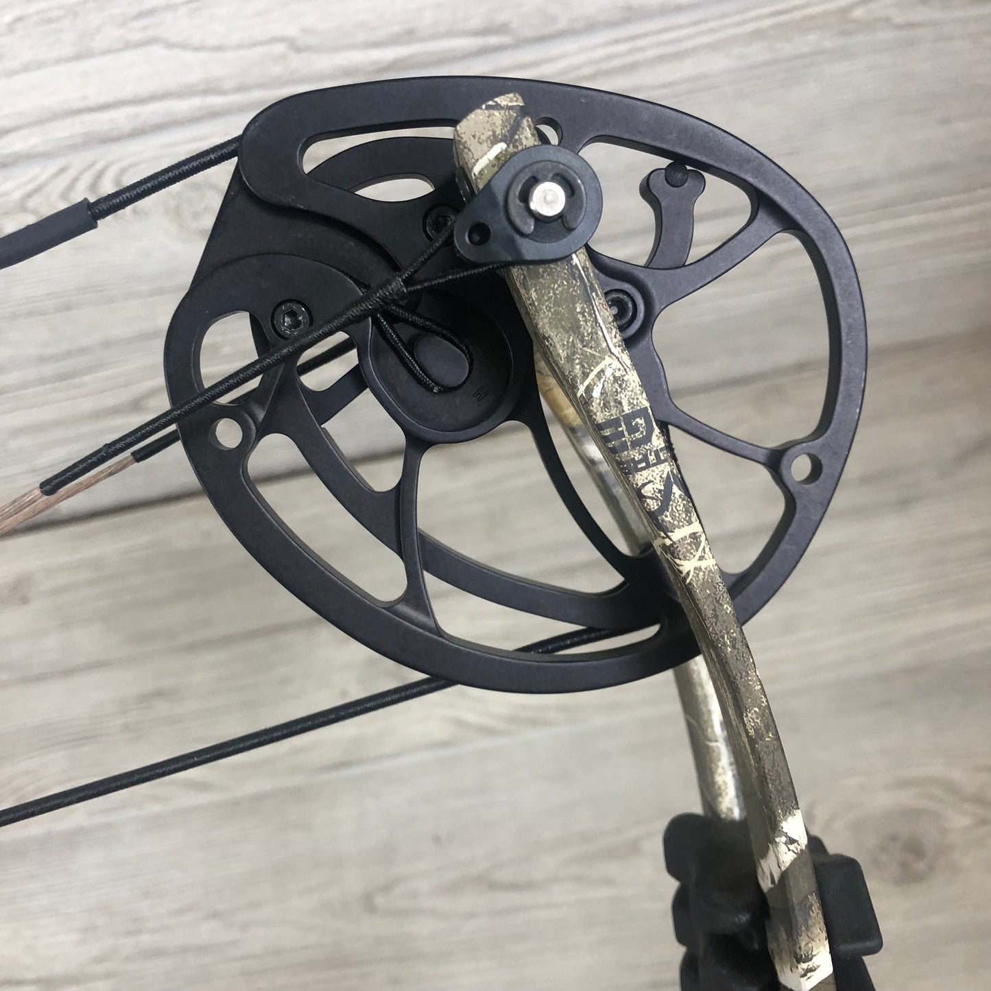 Hoyt Eclipse Left Handed package 27" 40-50#
