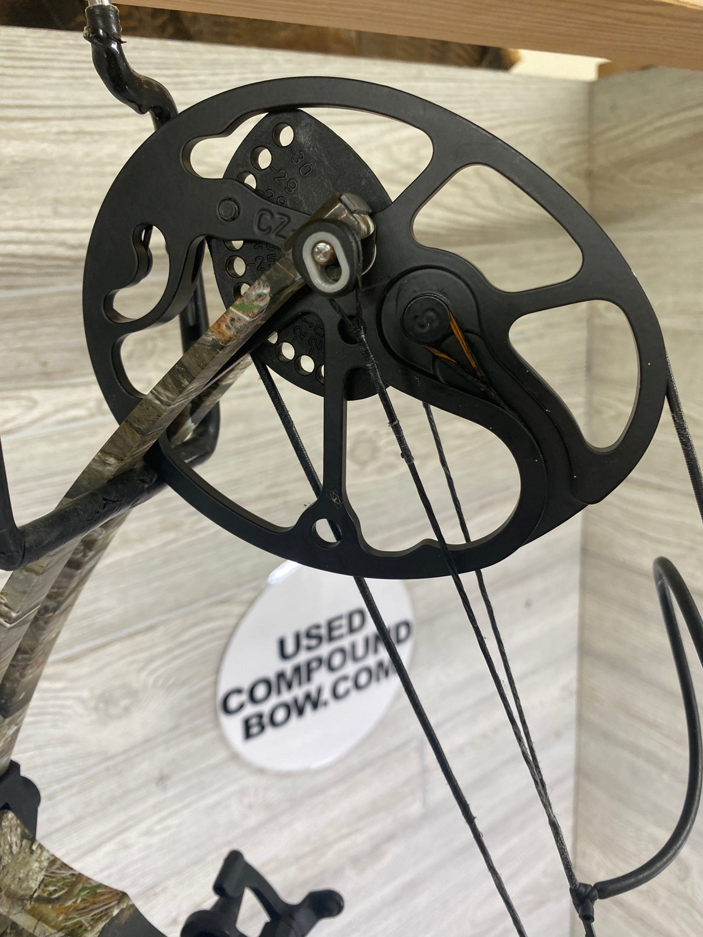 Mission Craze Right Handed Bow PKG