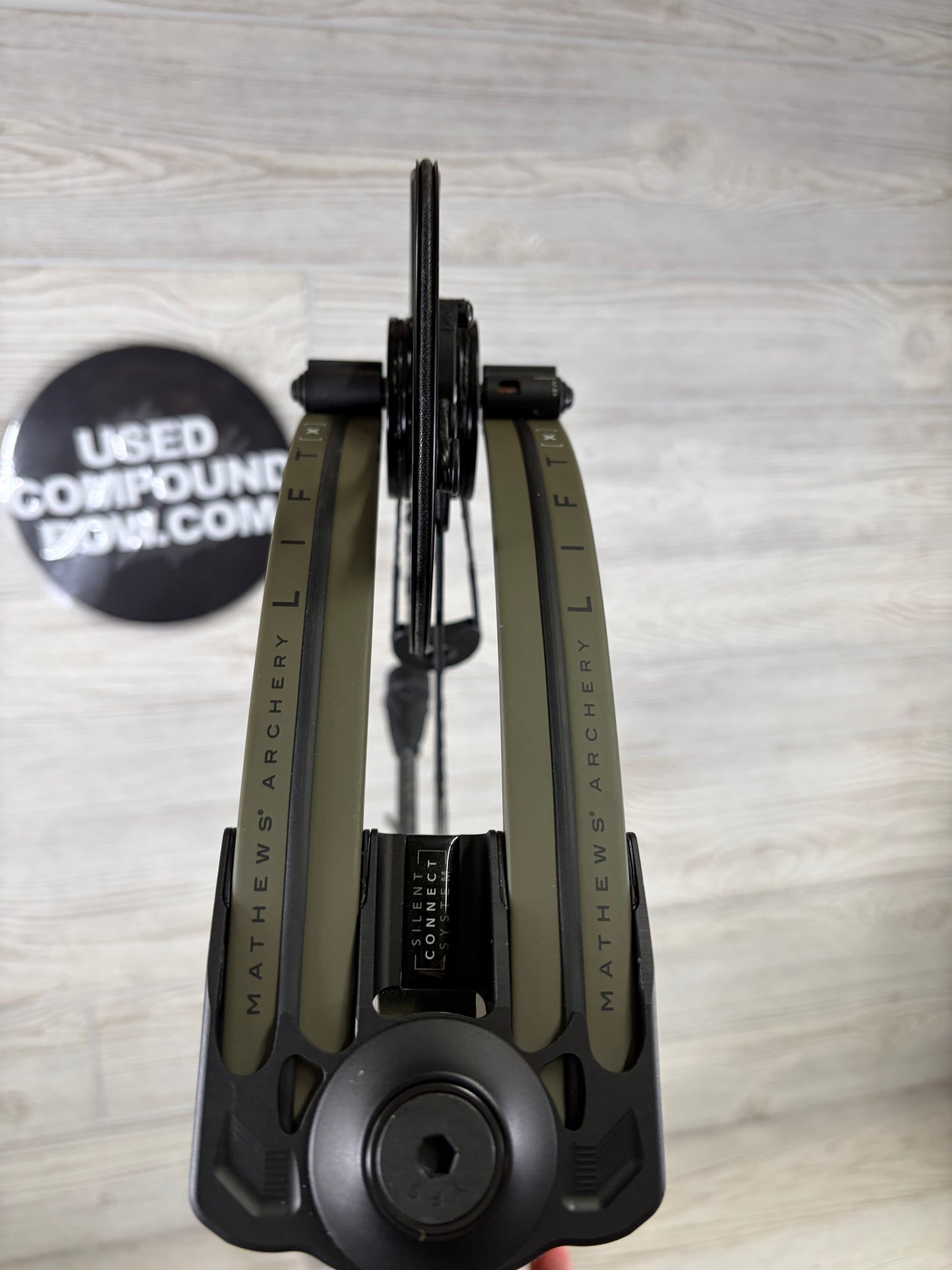 Used Mathews Lift X 29.5 Right Hand Ambush Green