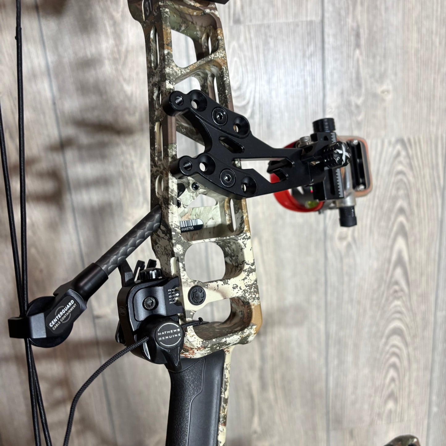 Used Mathews V3 31 Right Hand First Lite Package