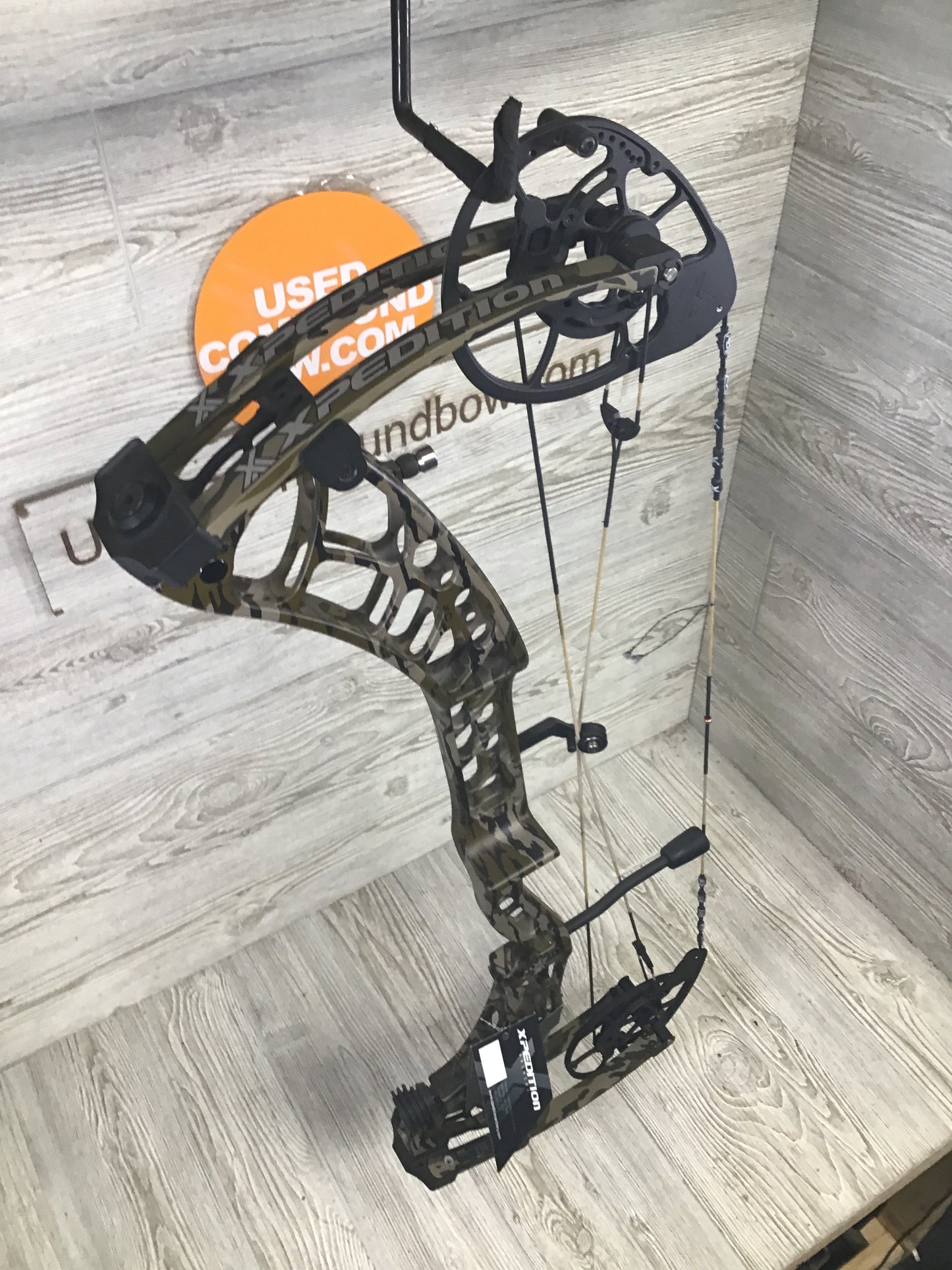 New Xpedition Xlite 31 50-60# Mossy Oak Bottomlands Right Handed