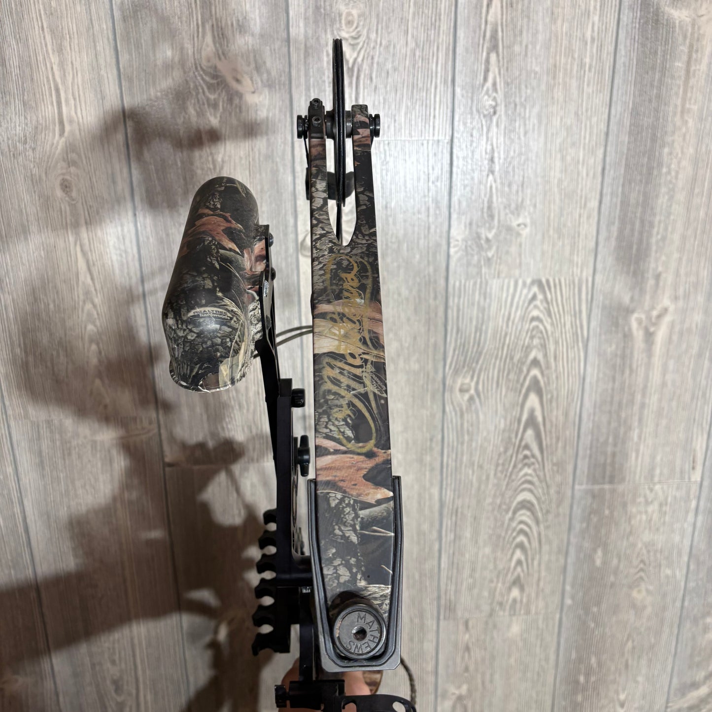 Used Mathews Outback RH 29" 70lbs Package