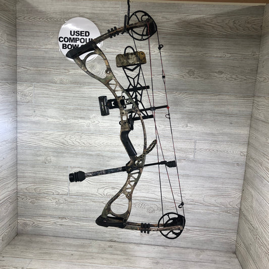 Used Hoyt Charger RH Camo 28.5" 60-70# Package