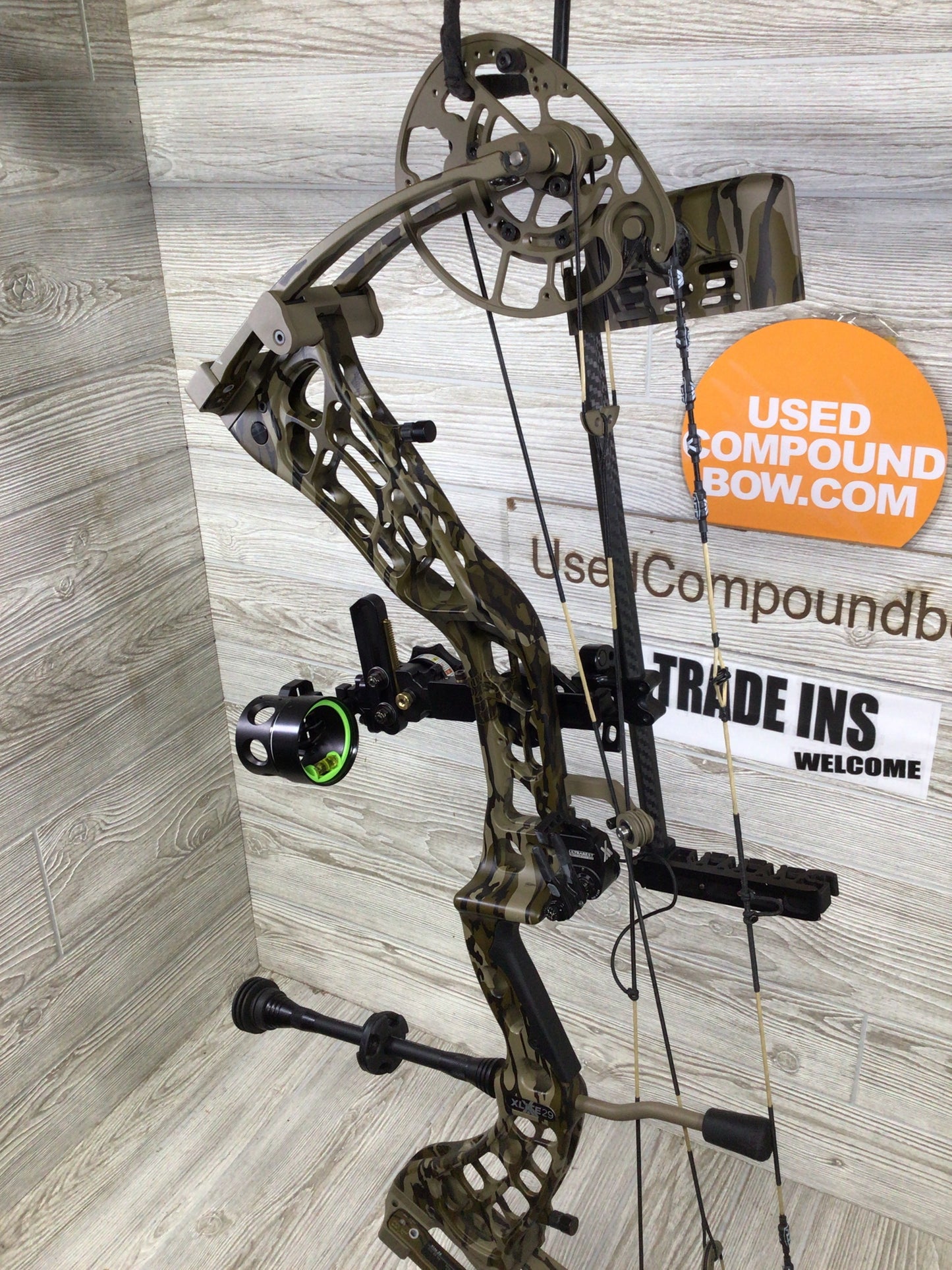 Xpedition Xlite 29 55-65# Mossy Oak Bottomlands Right Handed LOADED