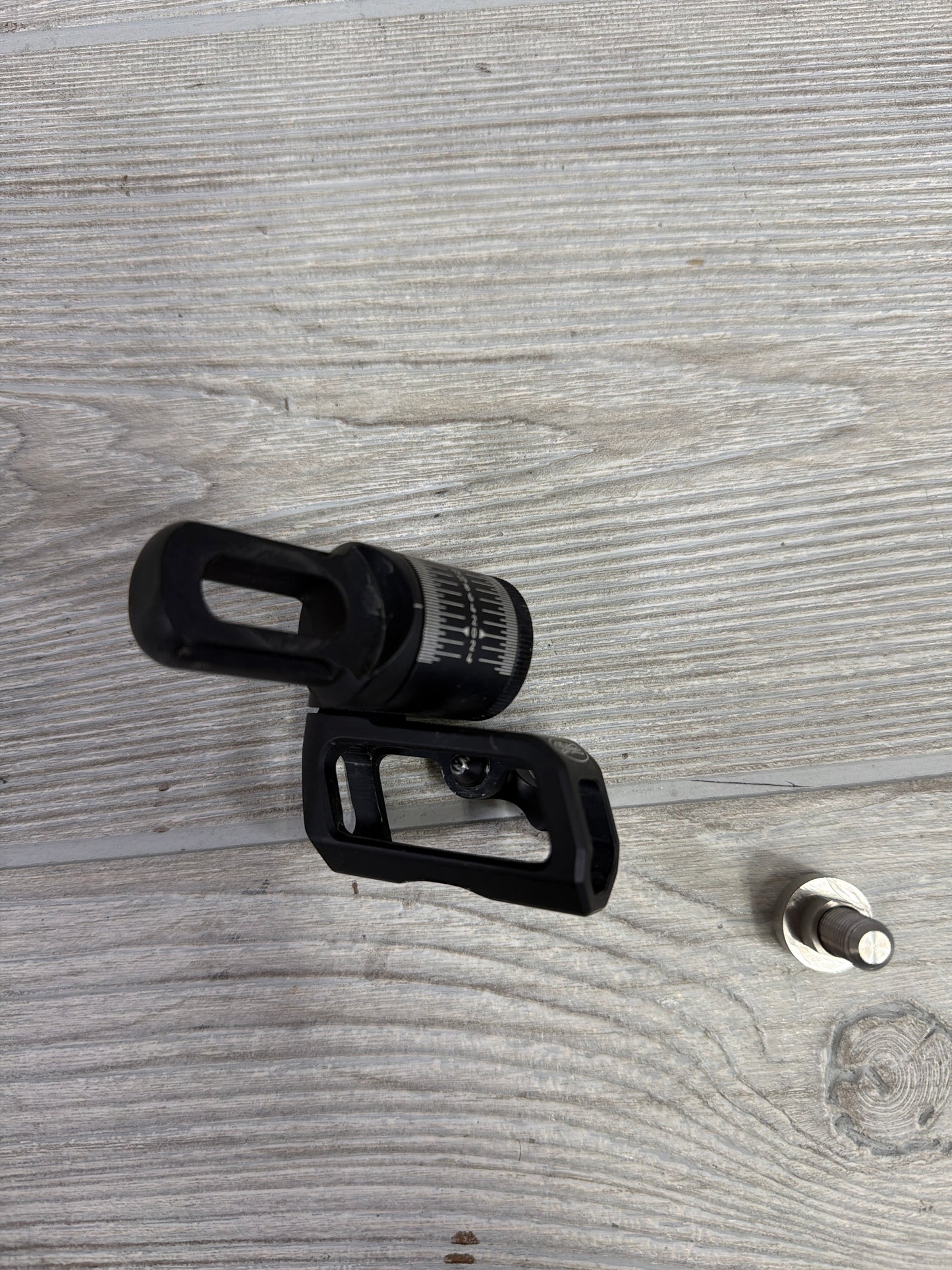 Used Mathews Bridge-Lock V-Bar Mount Left Hand