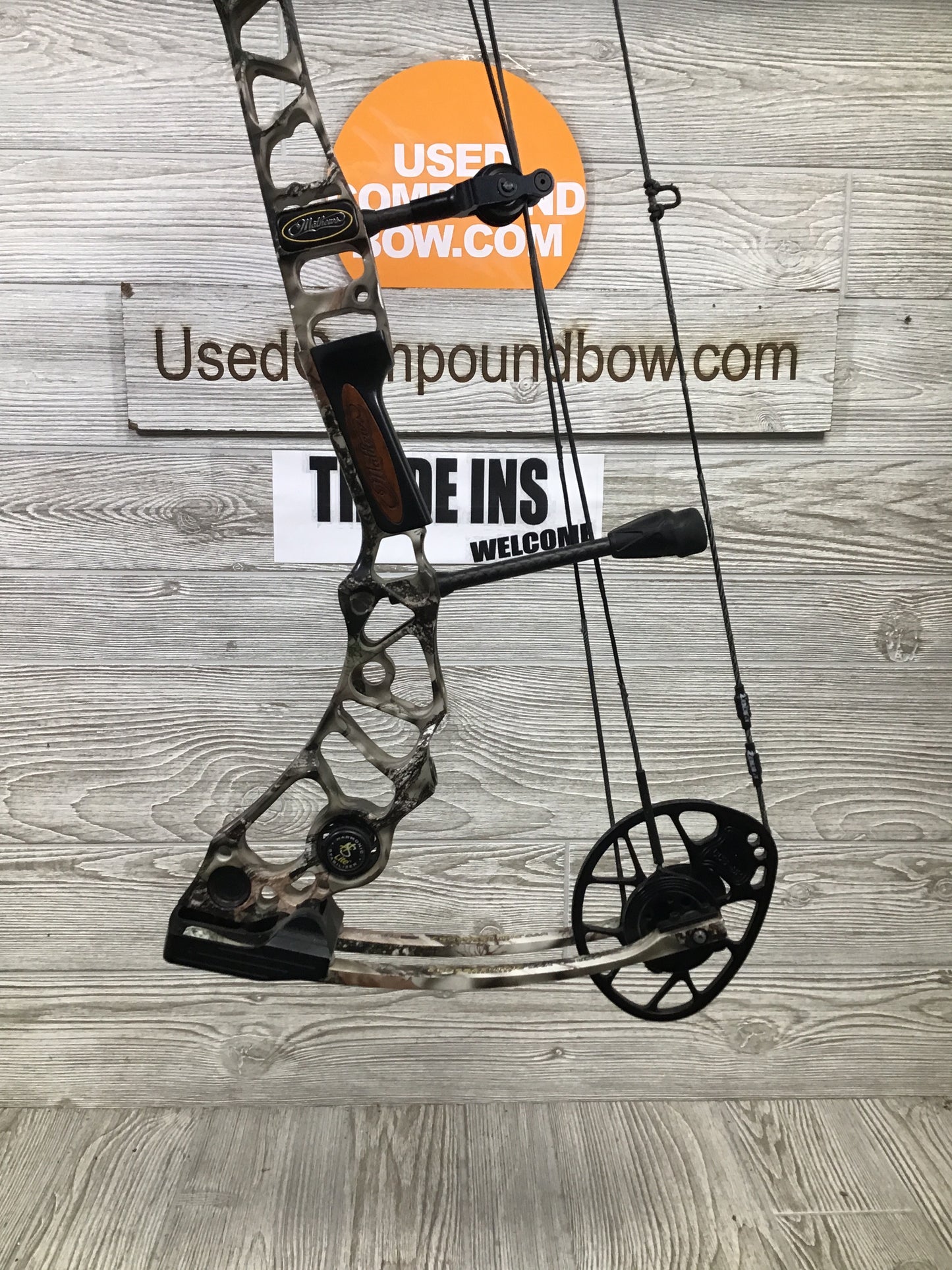 Used Mathews Stoke 50# max Right Handed Camo 28" Lost XD
