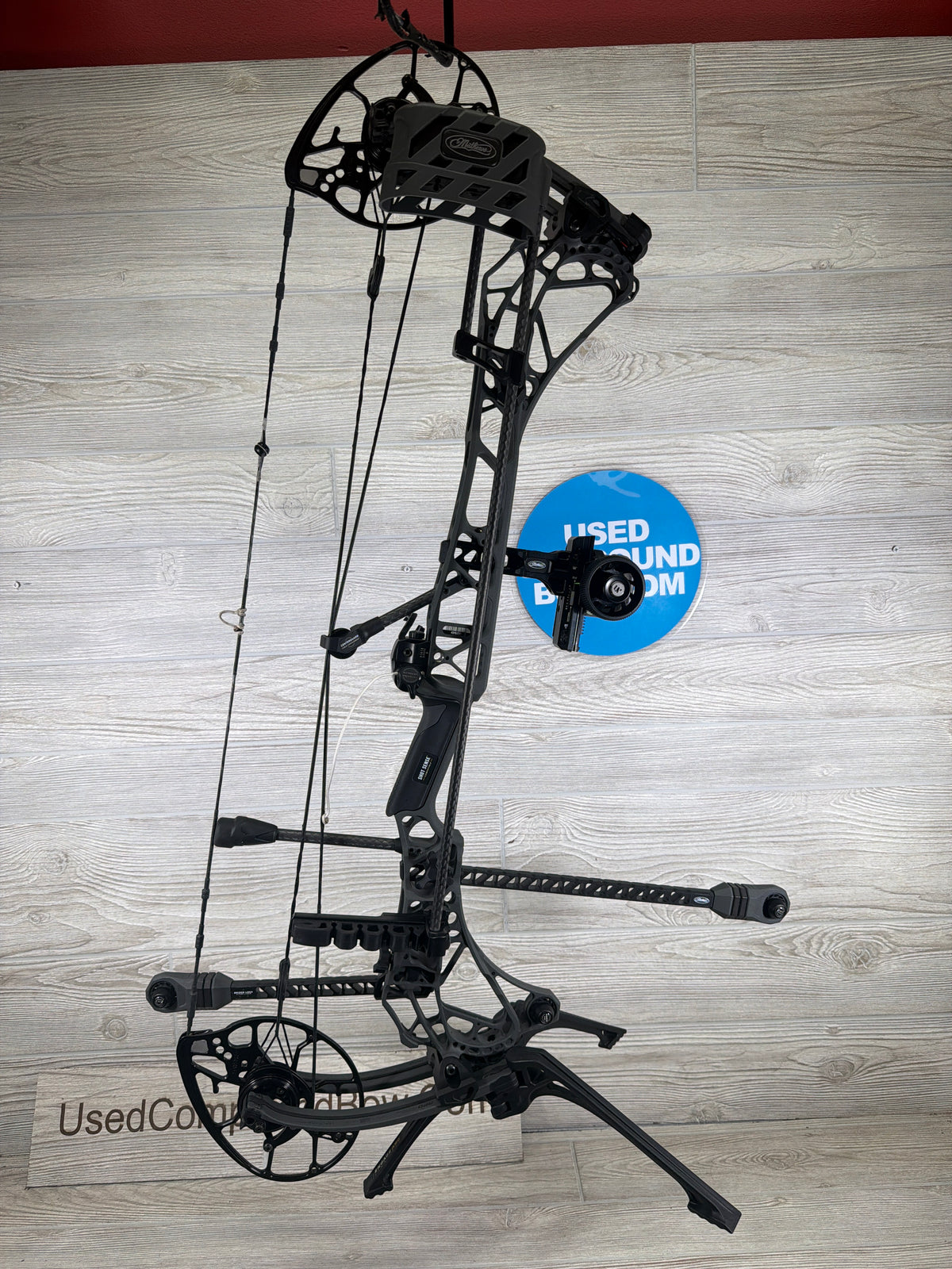 Used Mathews ARC 30 29" 70lb Right Hand Shale LOADED Bow Pkg