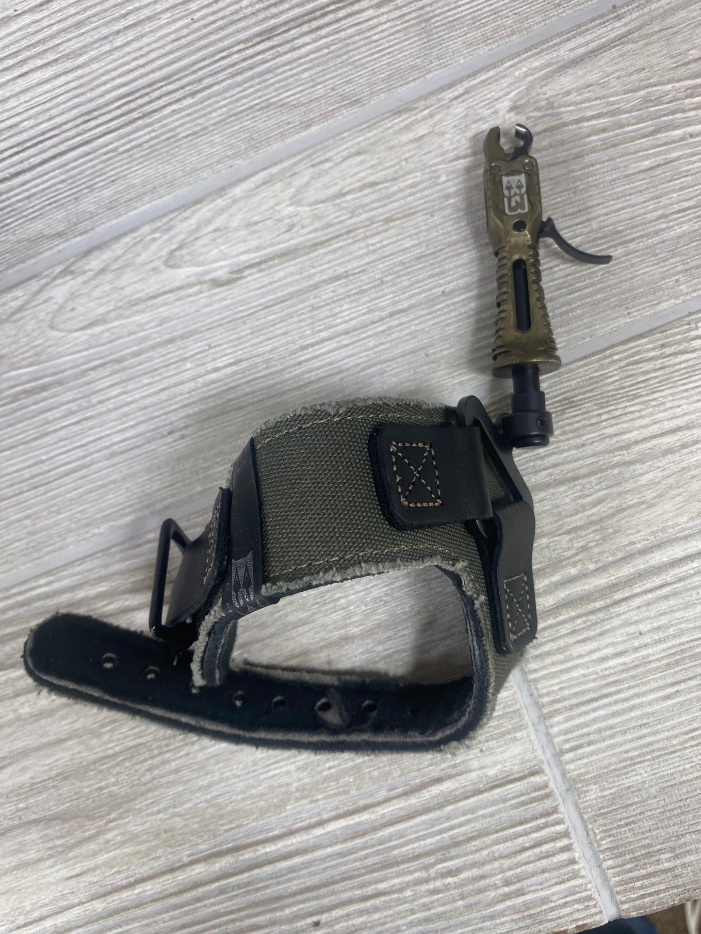 Used Bear Legend XR RH Gray Package