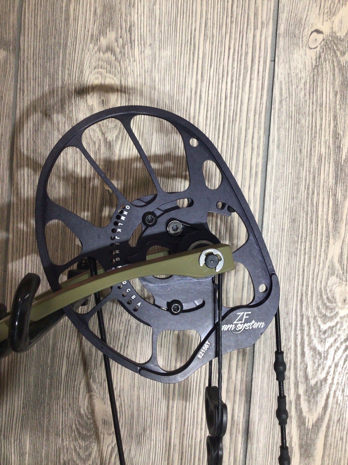 Used PSE Drive NXT RH 24-31" 60-70lbs Bow