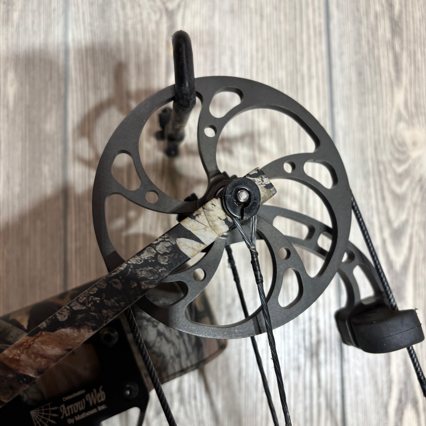 Used Mathews Switchback RH 26" 70lb Camo Package