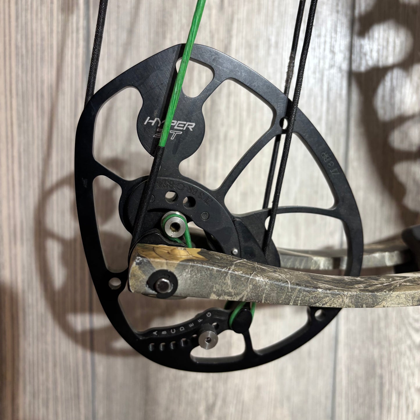 Used Hoyt Carbon RX-1 Ultra 28-31" 60-70lbs RH Realtree Edge with QAD Rest