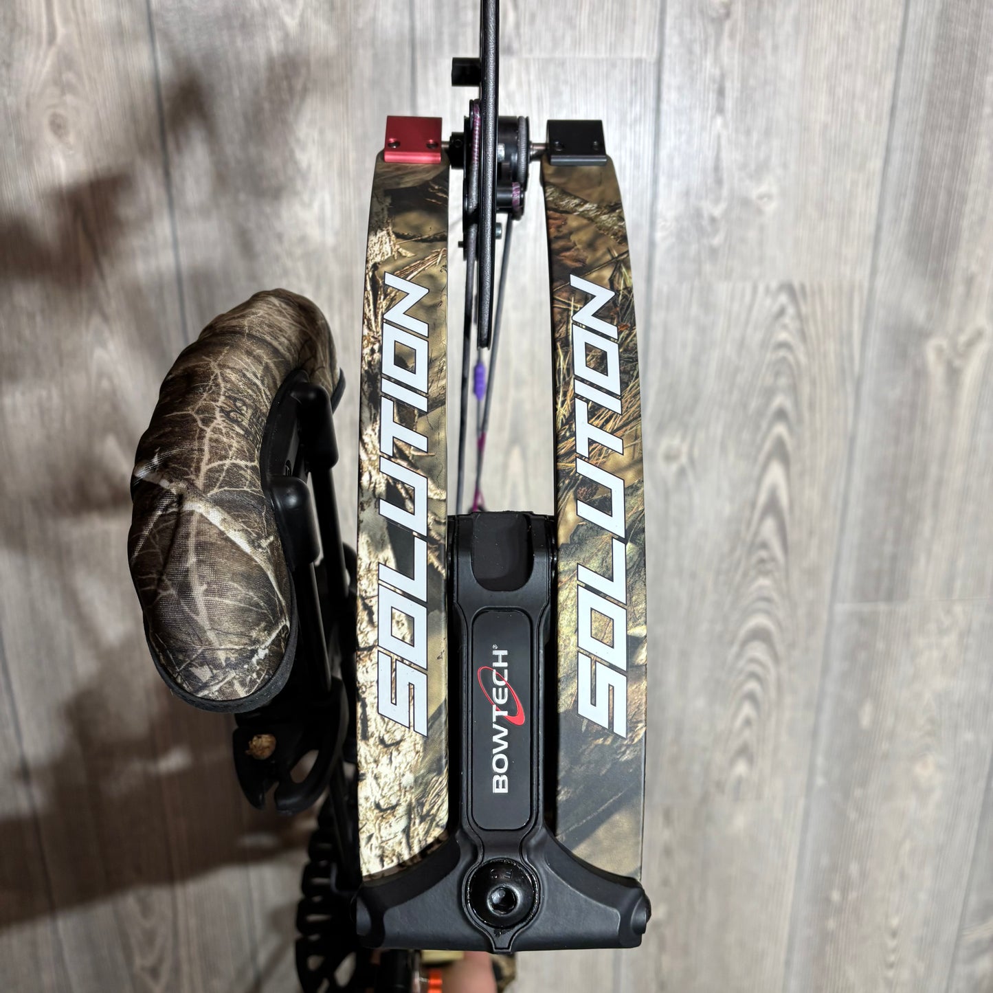 Used Bowtech Solution Mossy Oak 70lb Package RH