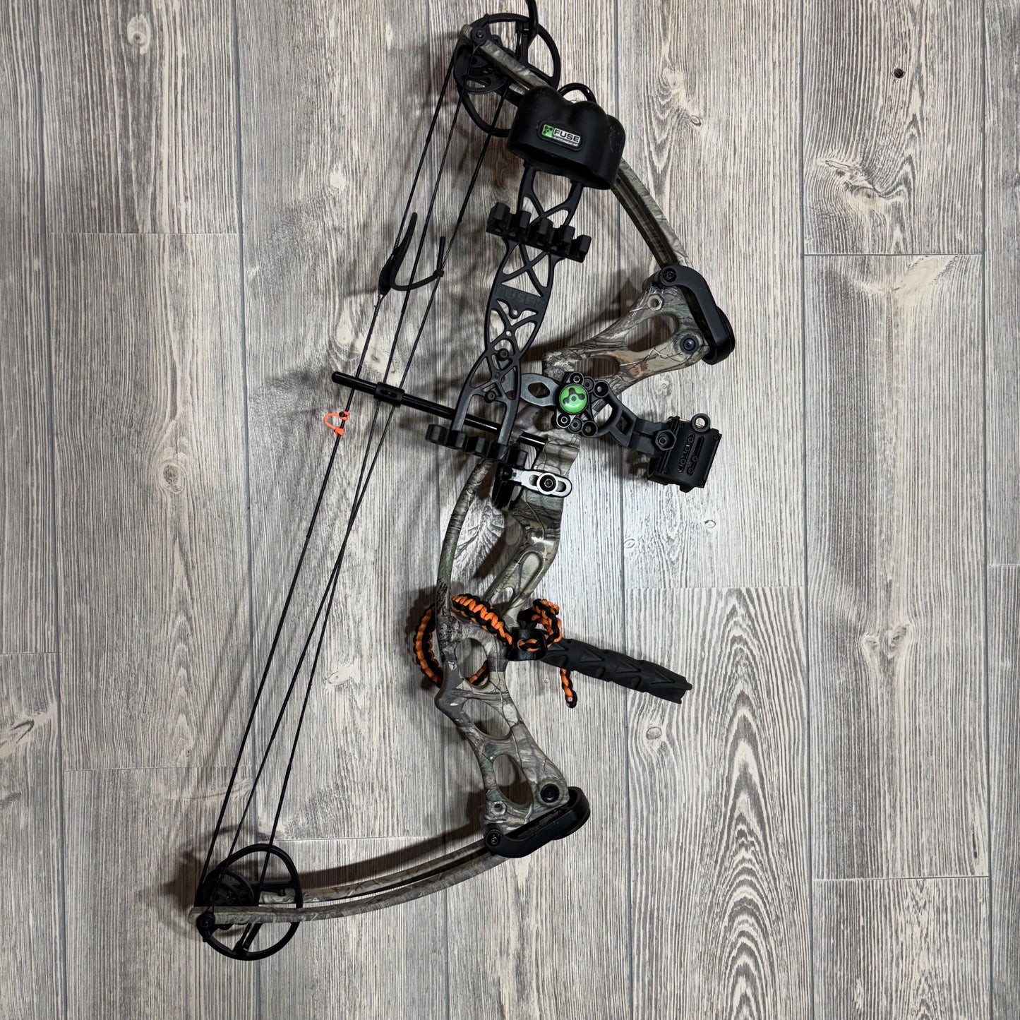 Used Hoyt Ruckus RH Camo Package