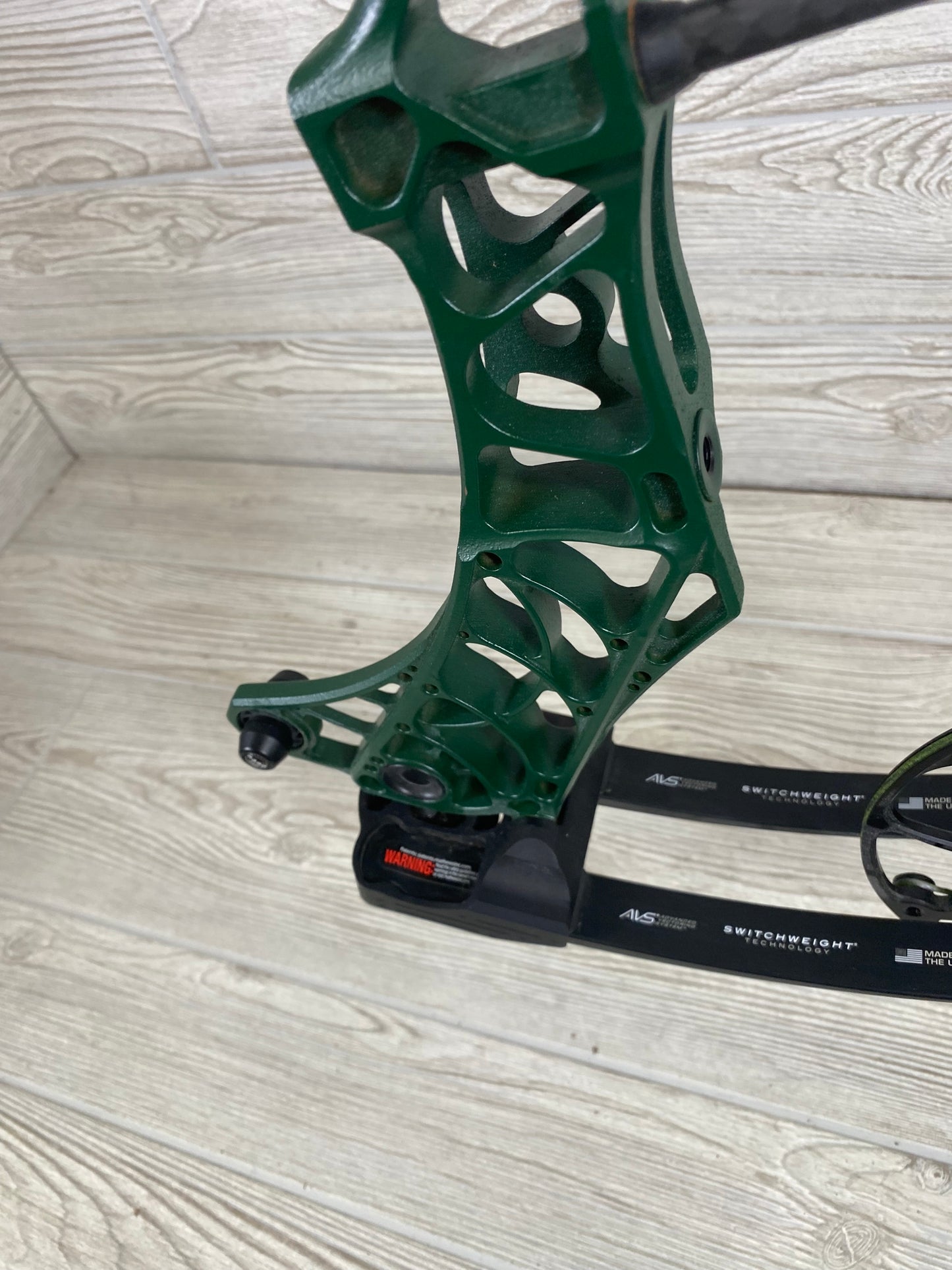 Used Mathews V3 31 Right Hand Green Black Limbs CUSTOM!