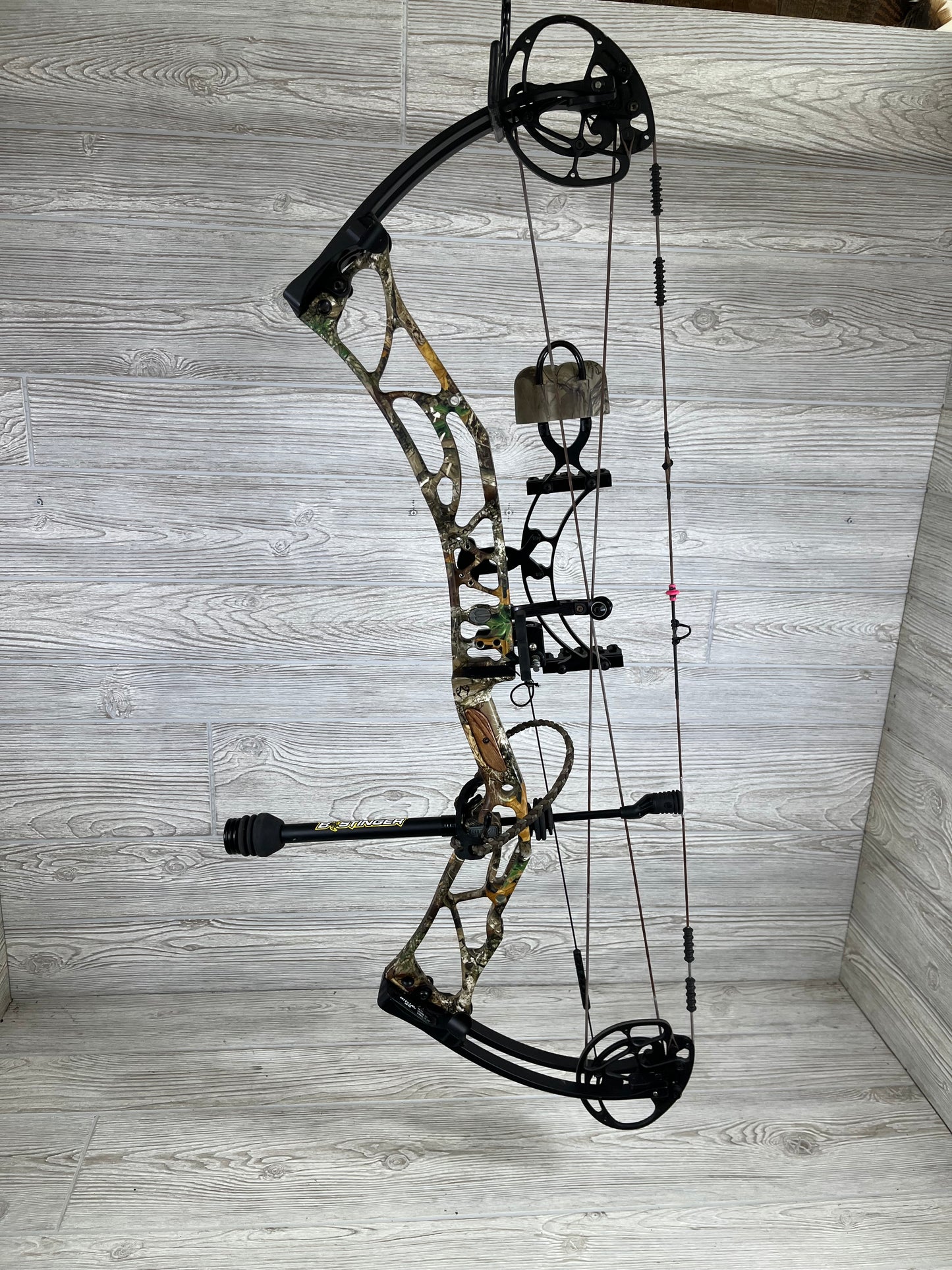 Elite Ritual 35 Package RH 60-70# 25.5-30" Realtree