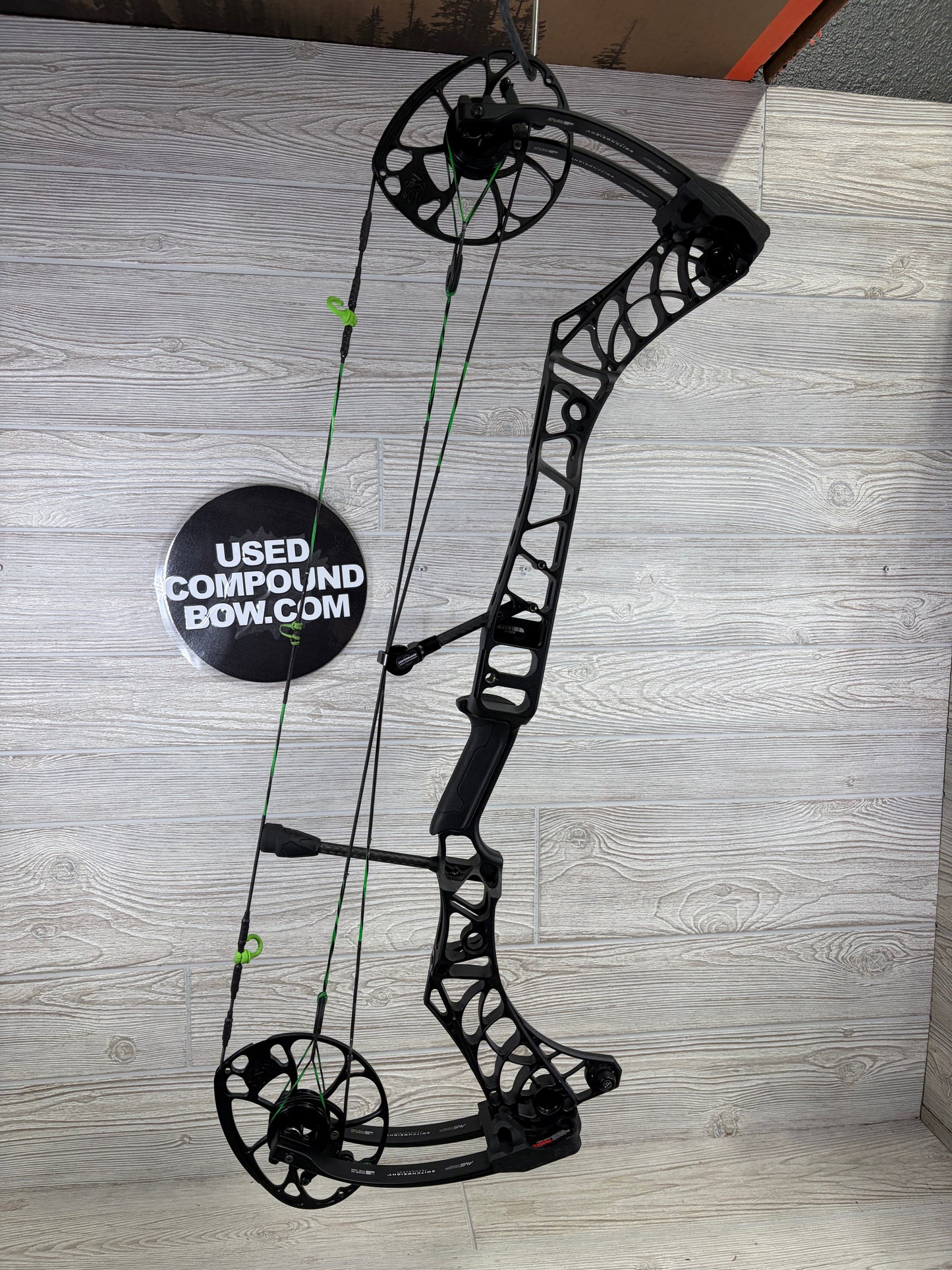 Used Mathews V3 31 Right Hand Black 29" 75lb