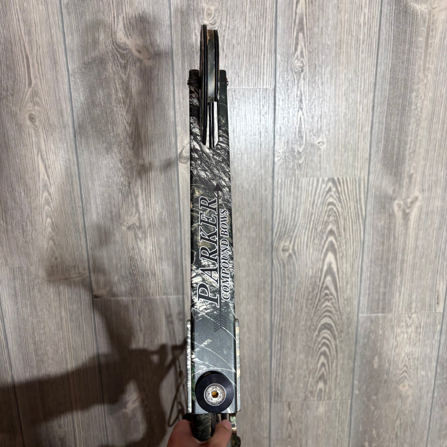 Used Parker Phoenix 34 26" 70 lb RH Package