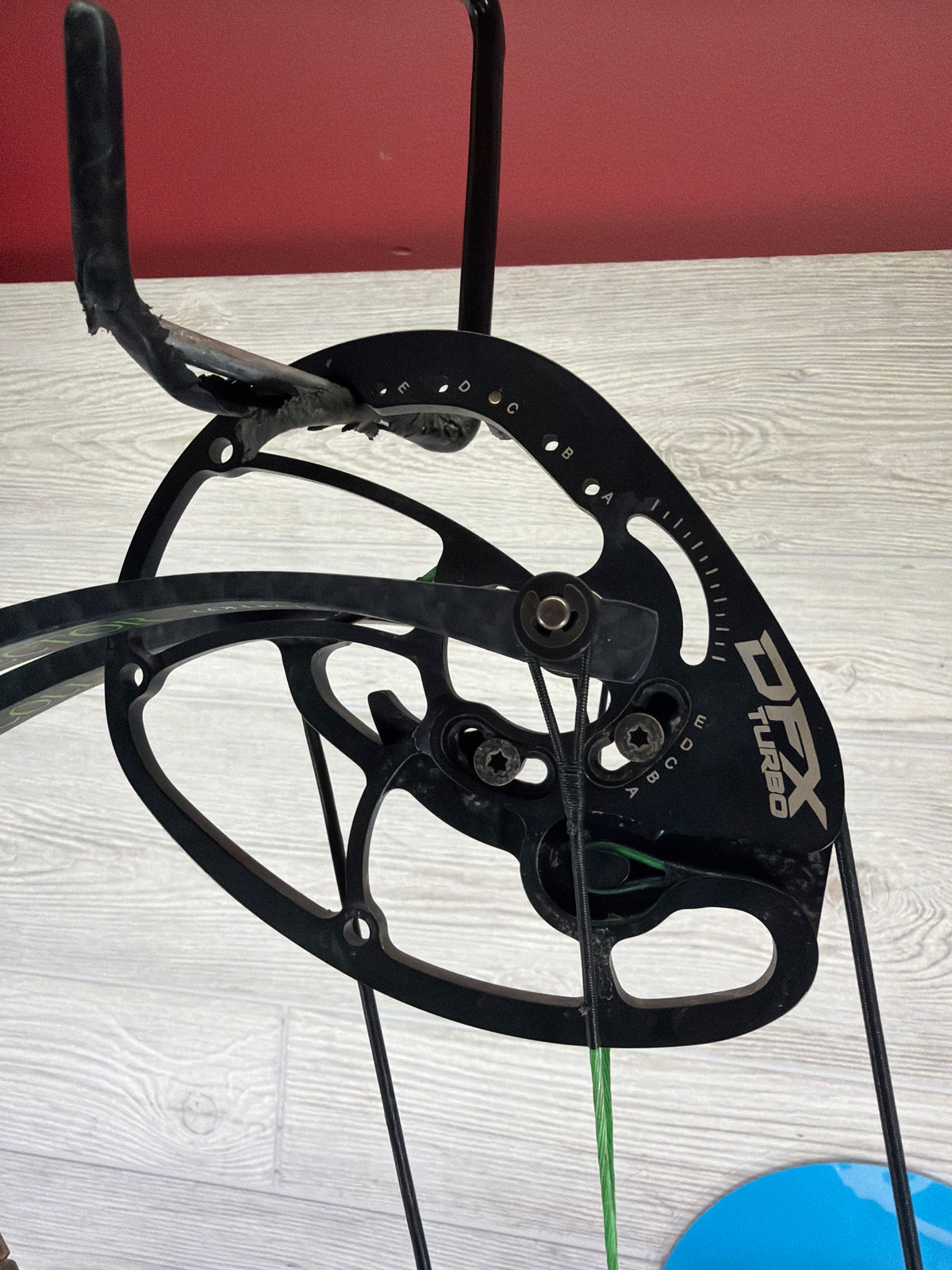 Used Hoyt Carbon Defiant #3 cam 29" 70lb Right Hand Realtree Bow