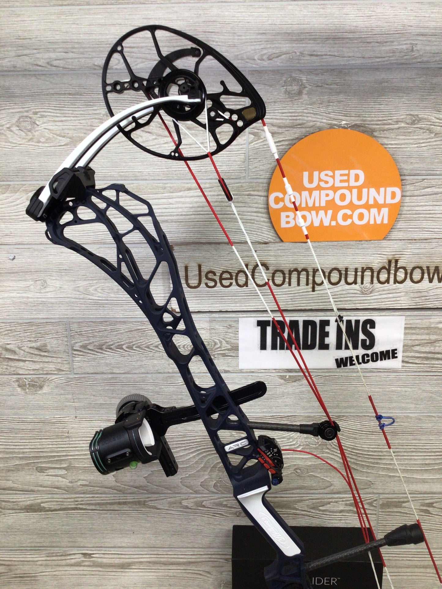 Used 1776 Limited Edition Mathews ARC 34 Right Handed 27.5/55# LOADED PACKAGE