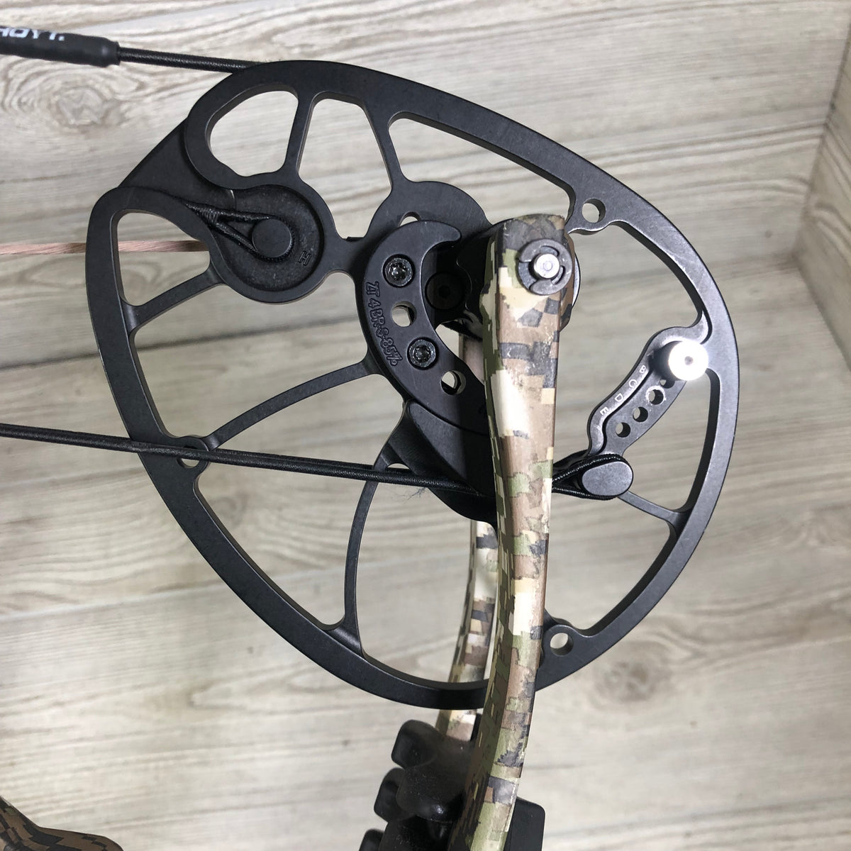 Hoyt Carbon RX-1  60-70# 29-31" draw Subalpine package