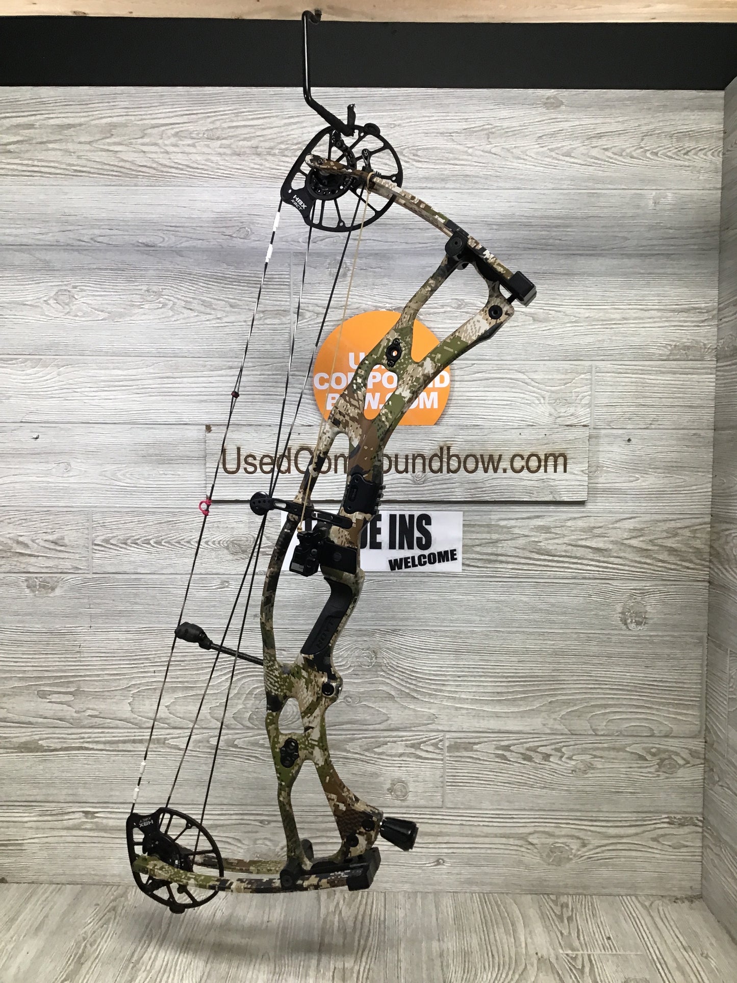 Hoyt RX-8 Ultra Subalpine RH 60-70lbs