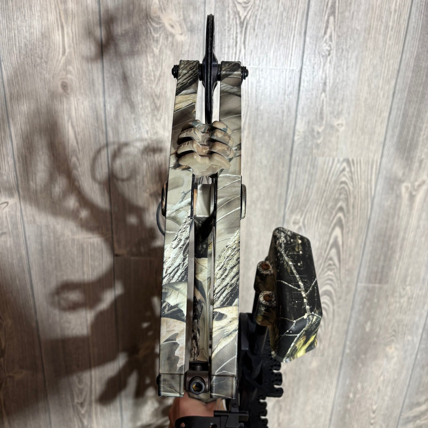 Used Diamond Iceman Left Handed package 60-70# Camo