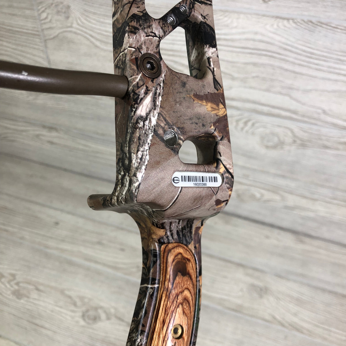 Used Elite Impulse 34 Right Handed 65# max