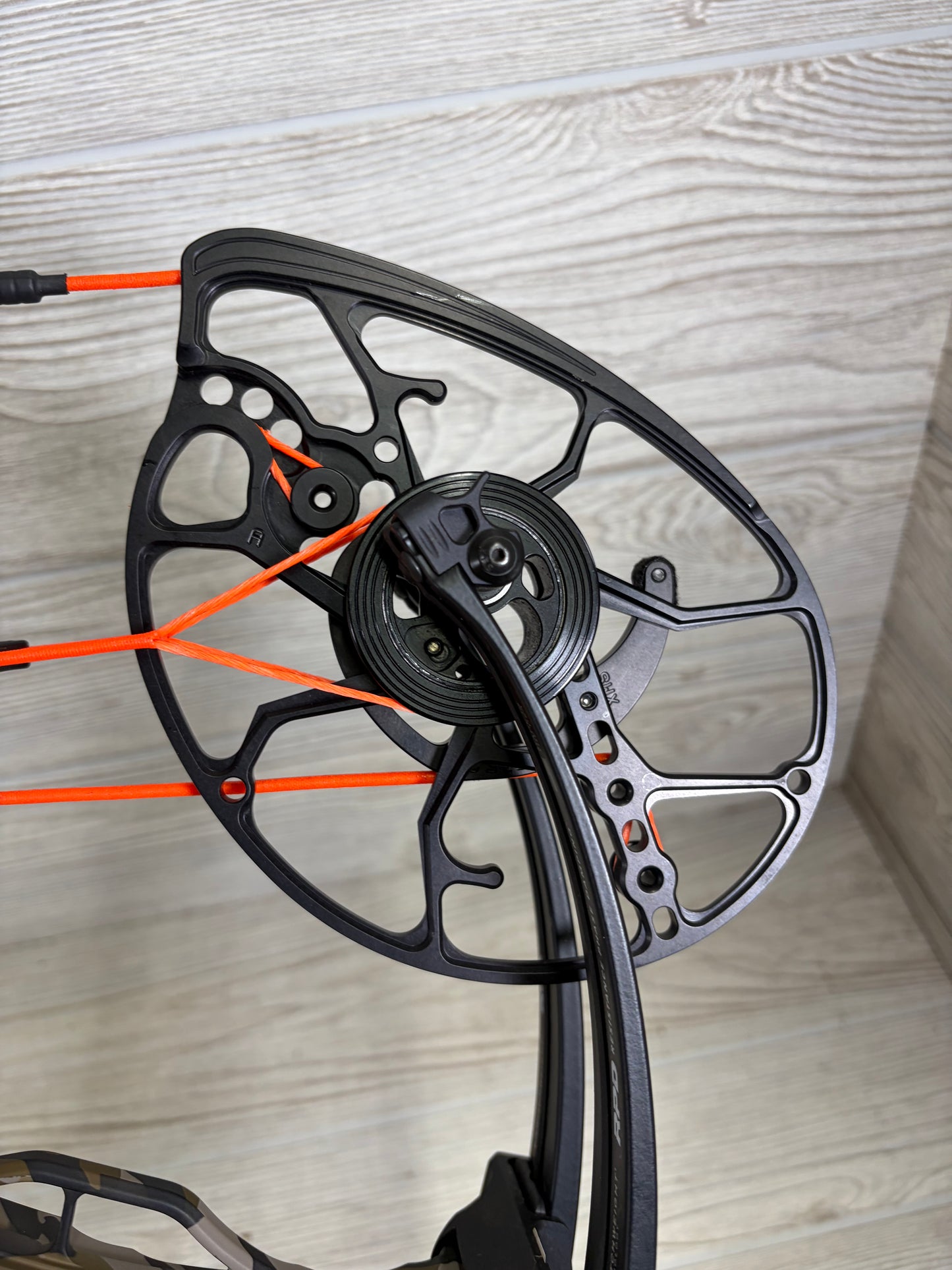 Mathews Lift 33 Right-Handed Bottomlands Bow