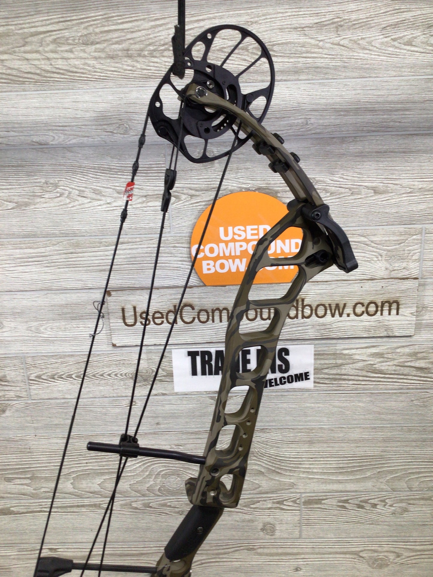 PSE Drive NXT Right Handed 24-31" 60-70lbs Bottomlands Bow