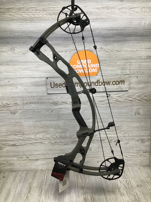 Hoyt RX-9 Right Handed Wilderness 60-70lbs 25-30" Bow