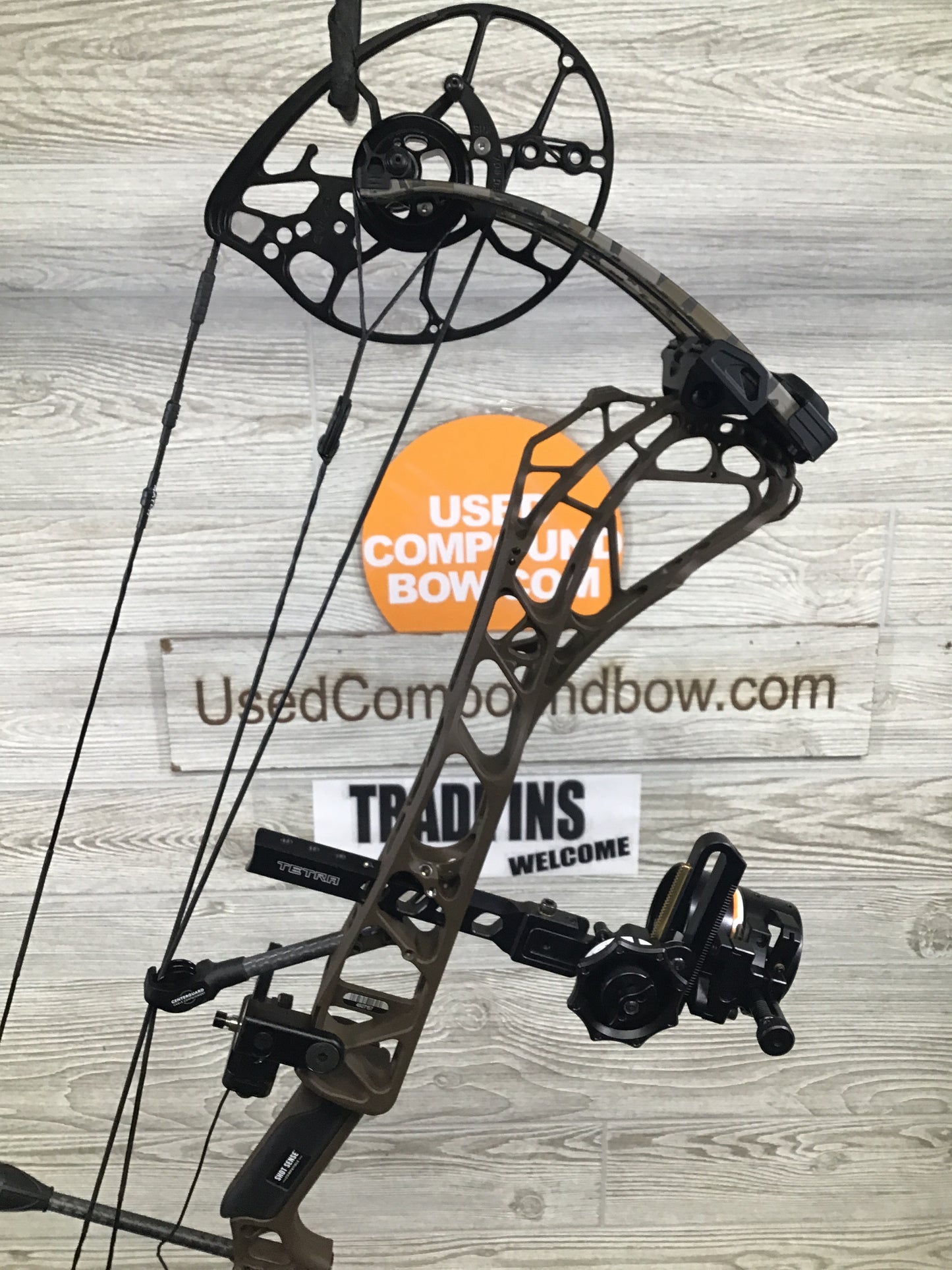 Used Mathews Arc 30 RH Kodiak Riser/ Bottomlands limbs Package 29/70#