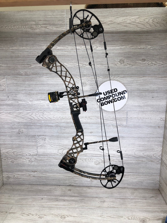Used Mathews Chill Right handed package 50# max limbs