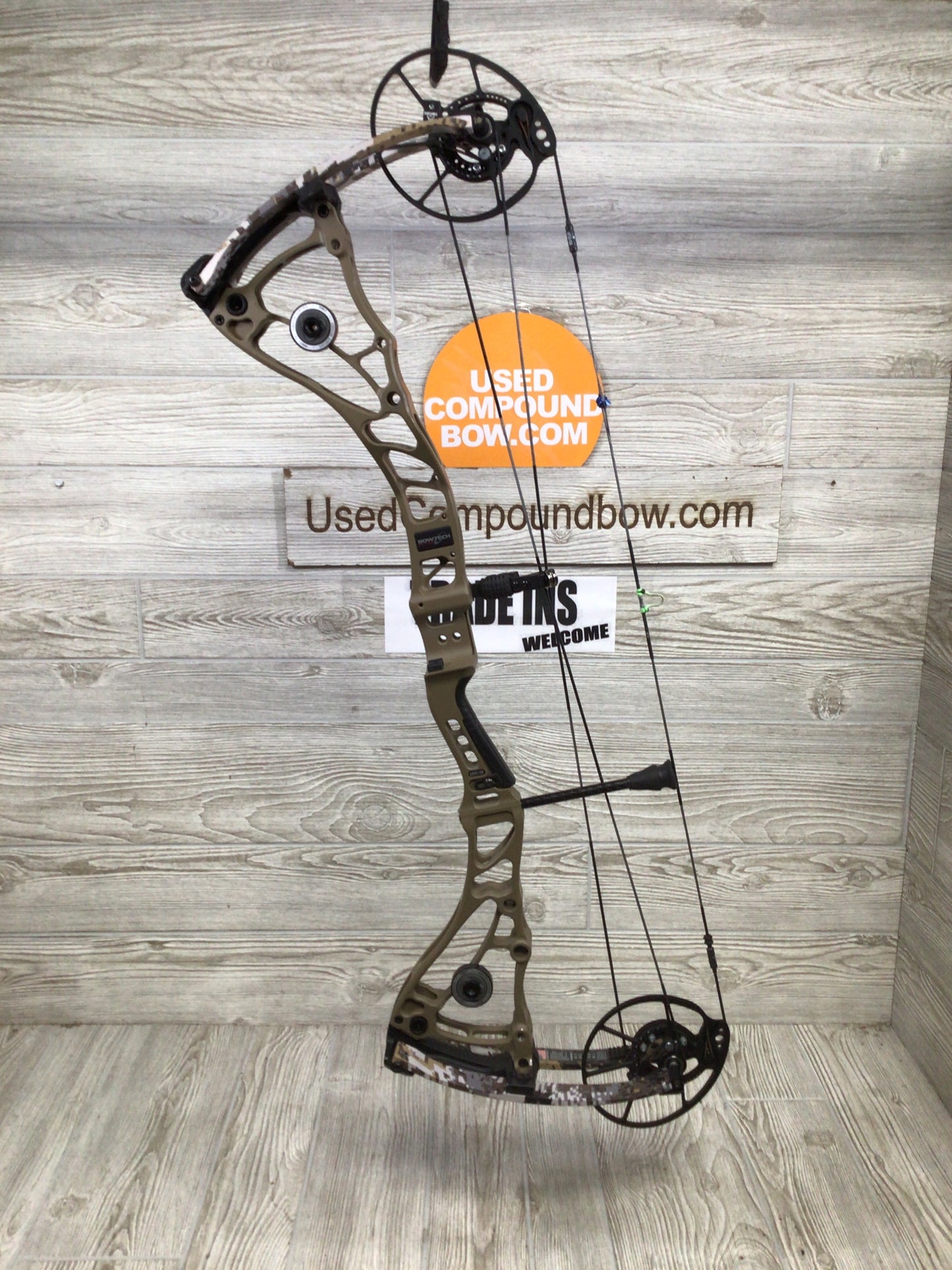 Bowtech Core SS 60-70# Flat Dark Earth/ Elevated 2 limbs 60-70#