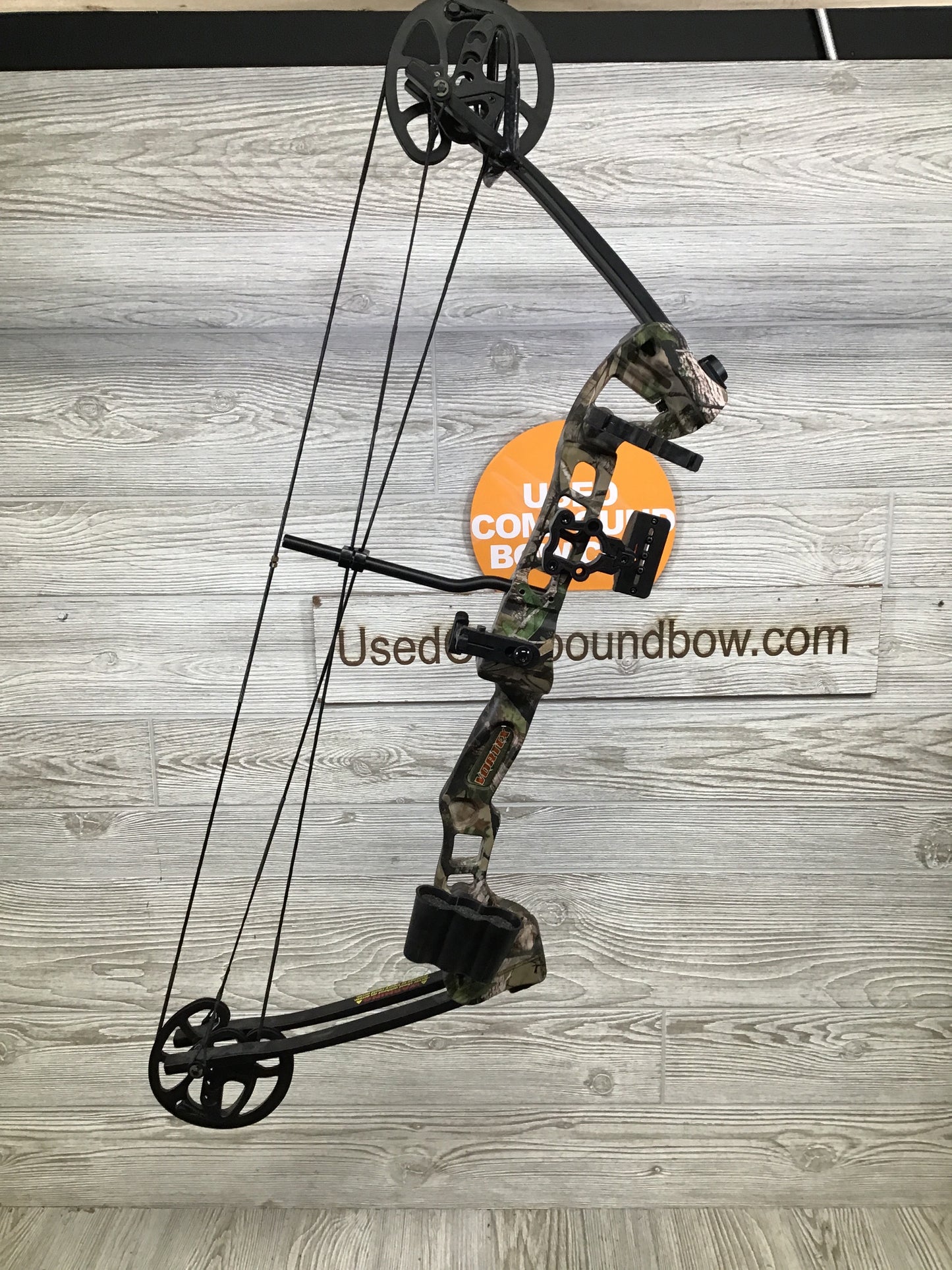Used Barnett Vortex Hunter Bow Package