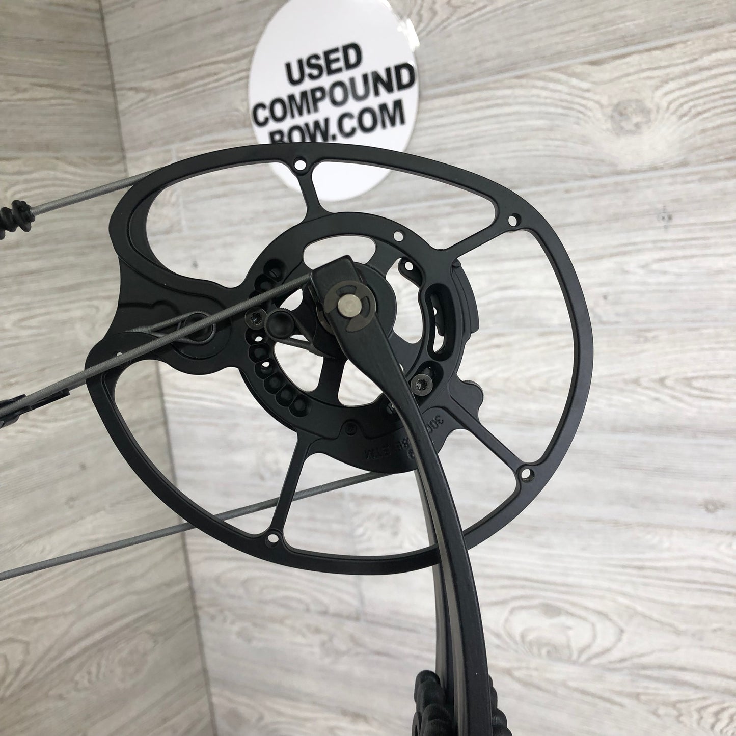 Elite Eon Carbon Sienna Brown RH 70lbs