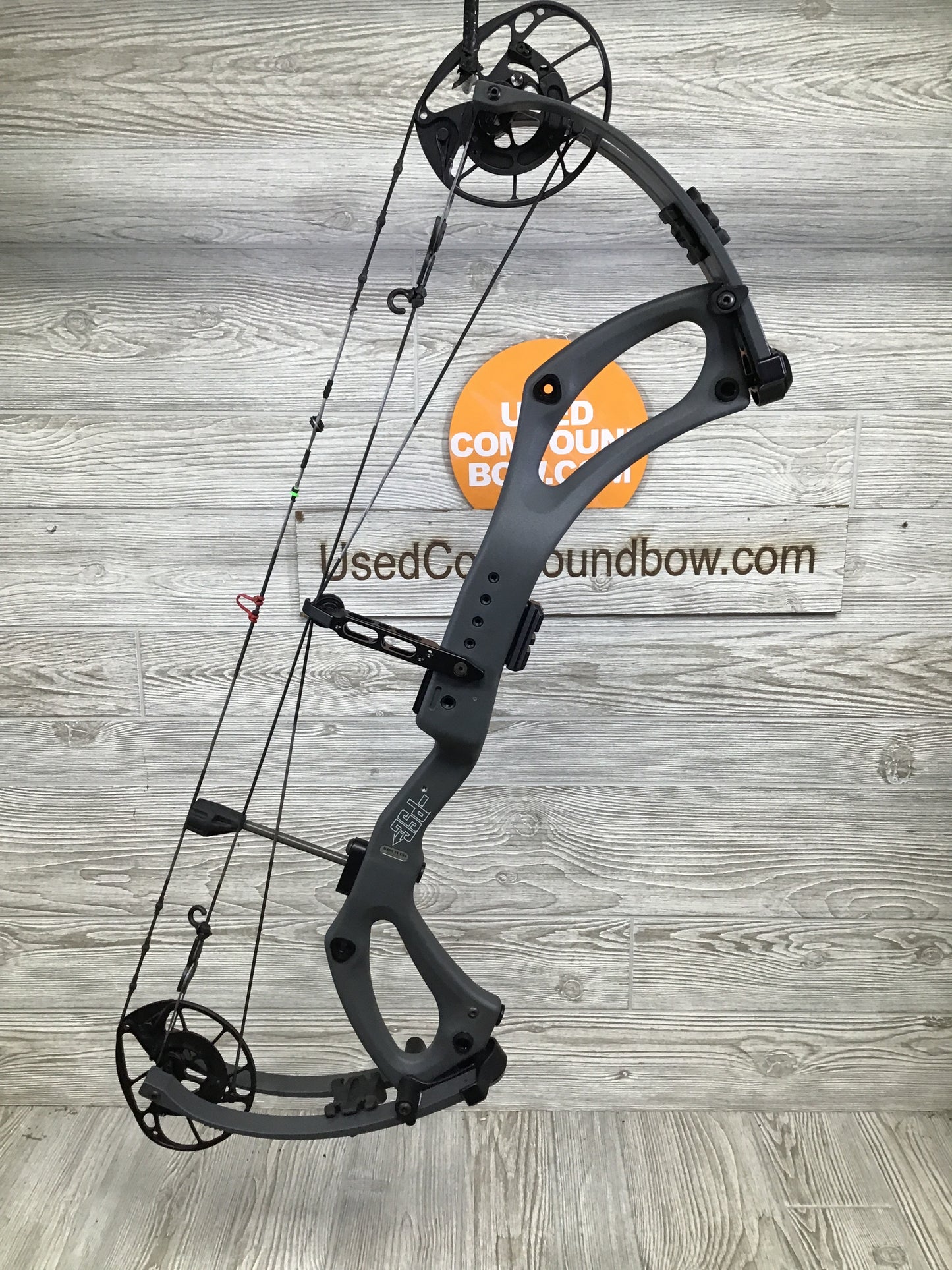 Used PSE Mach 30 DS Charcoal Right Handed 24.5-30" 60/70#