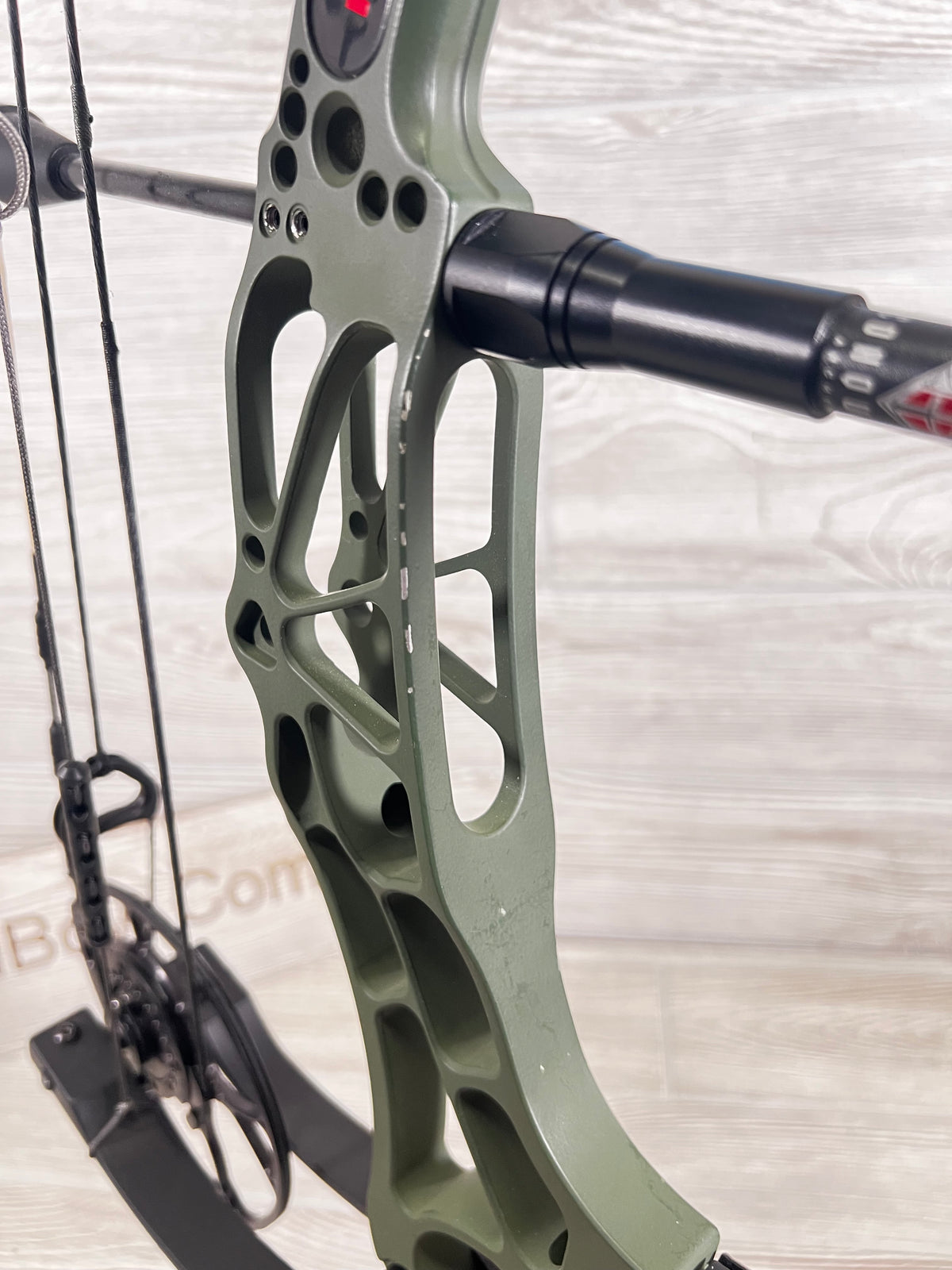 Darton Sequel 33 OD Green Black Limbs Right Handed 60-70# Package
