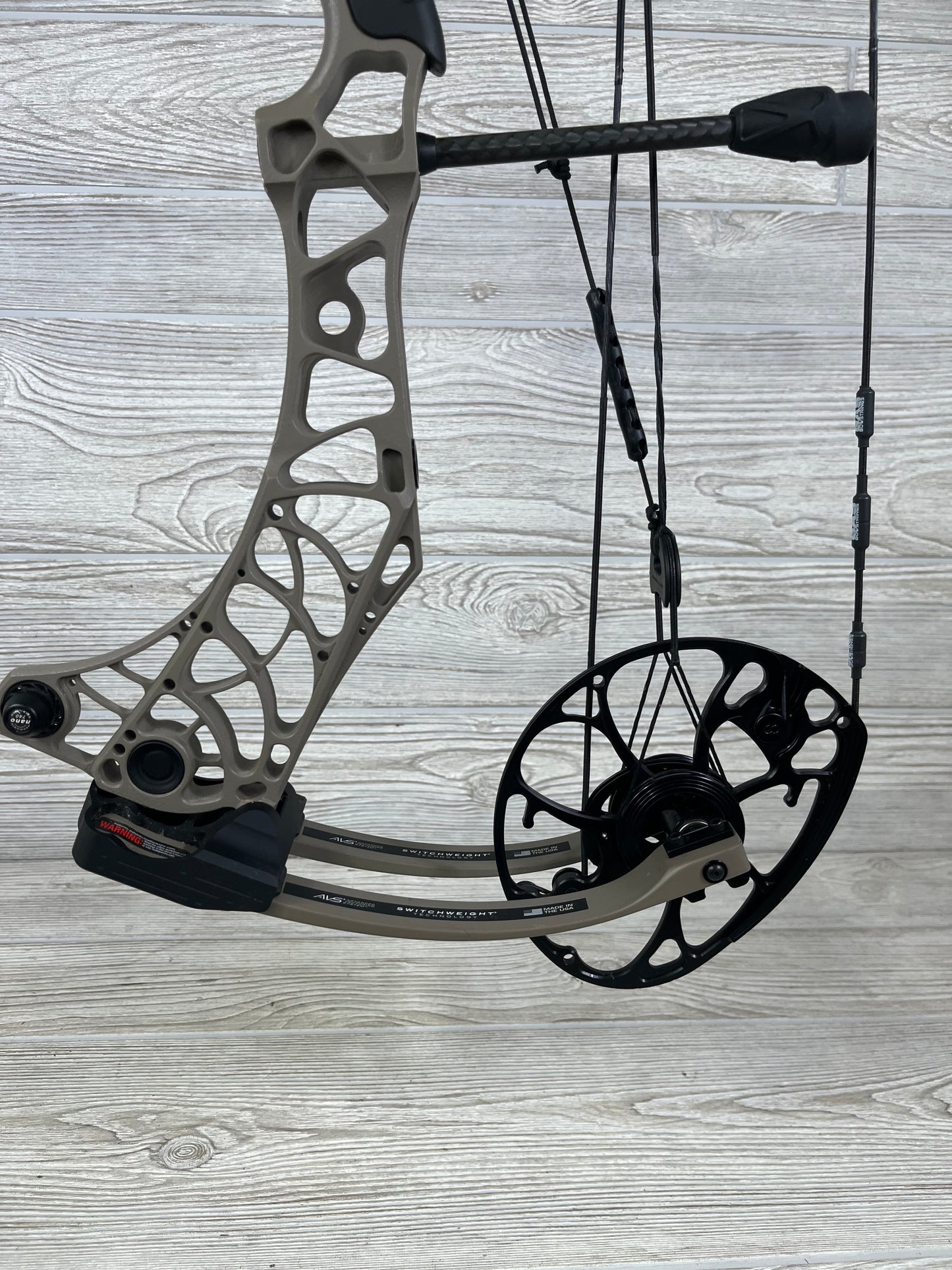 Used Mathews V3X 33 RH Granite Package